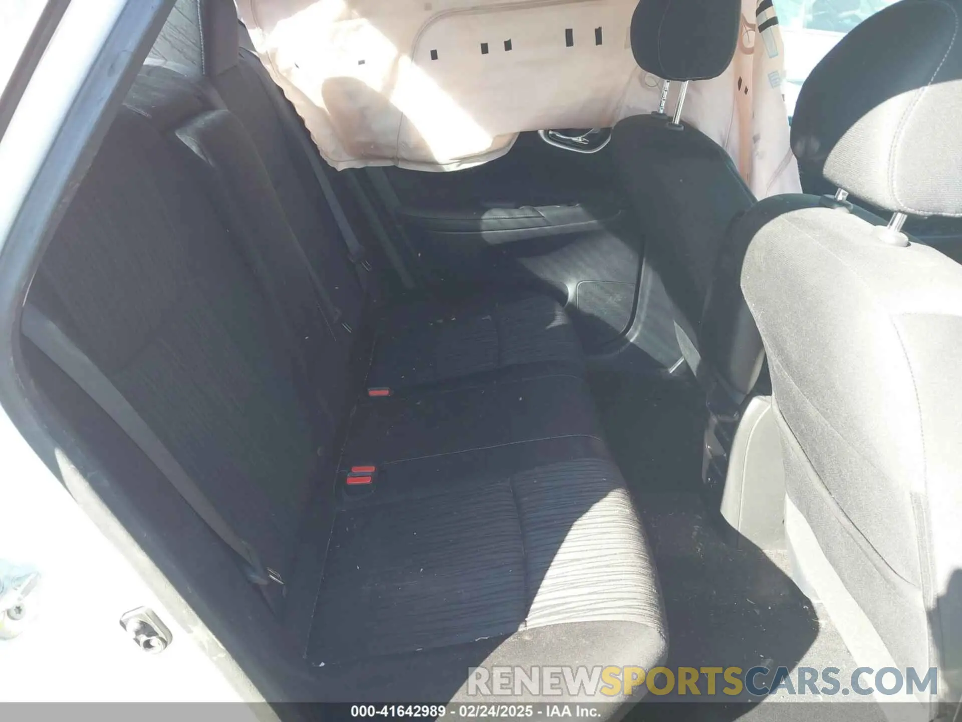 8 Photograph of a damaged car 3N1AB7AP4KY265082 NISSAN SENTRA 2019