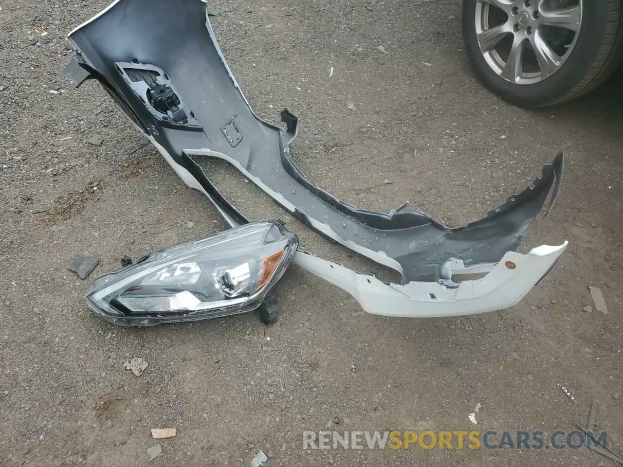 12 Photograph of a damaged car 3N1AB7AP4KY283954 NISSAN SENTRA 2019