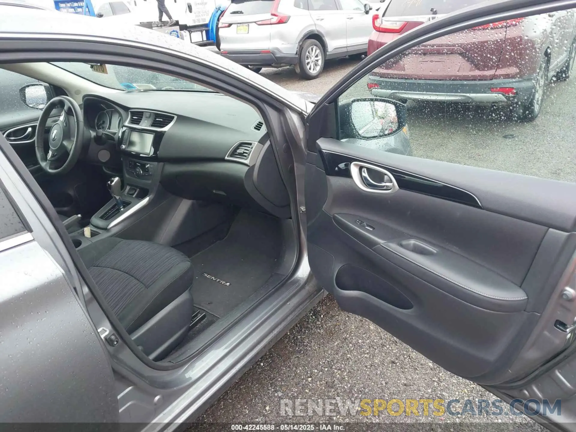 5 Photograph of a damaged car 3N1AB7AP4KY289561 NISSAN SENTRA 2019