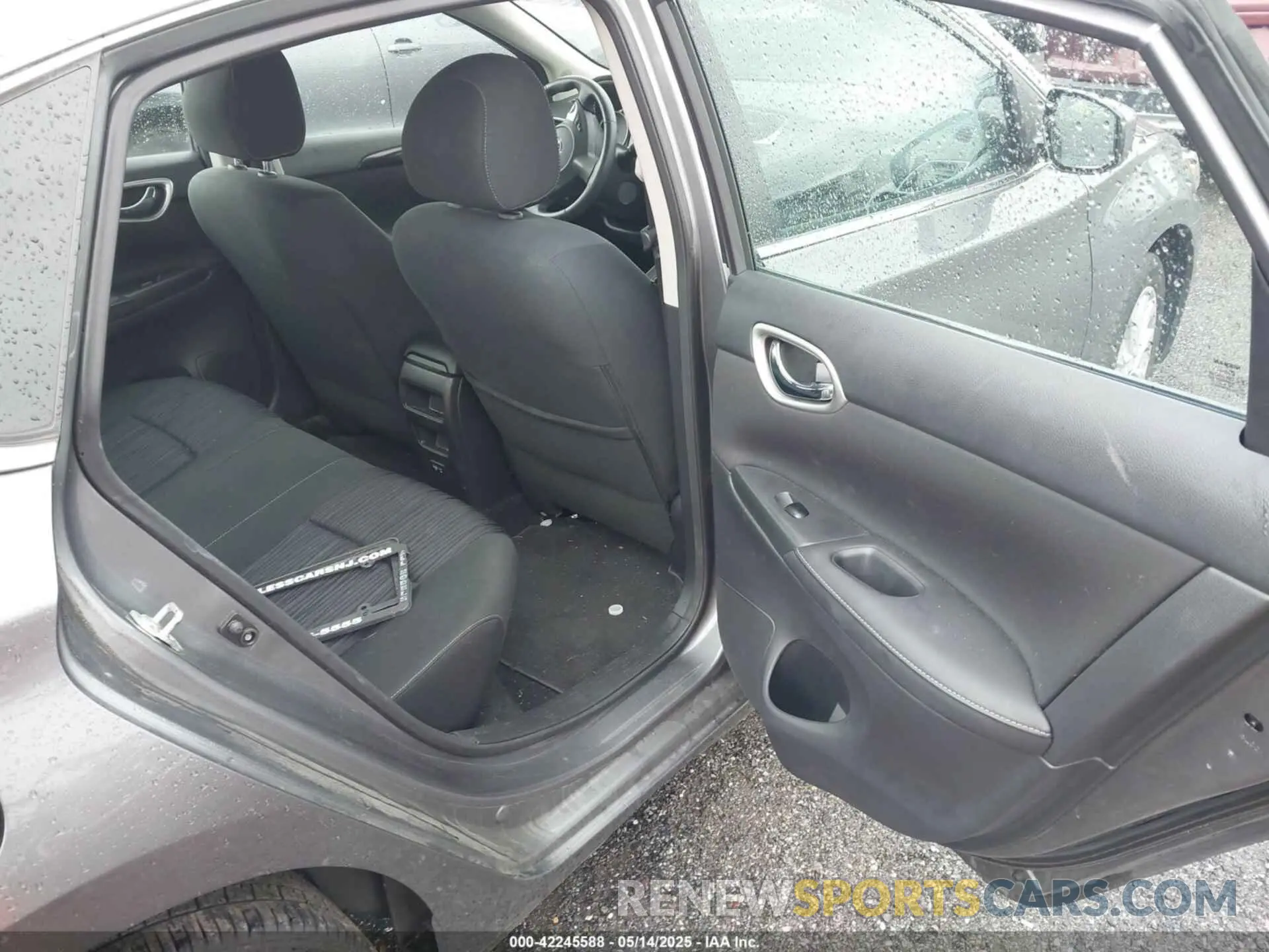 8 Photograph of a damaged car 3N1AB7AP4KY289561 NISSAN SENTRA 2019