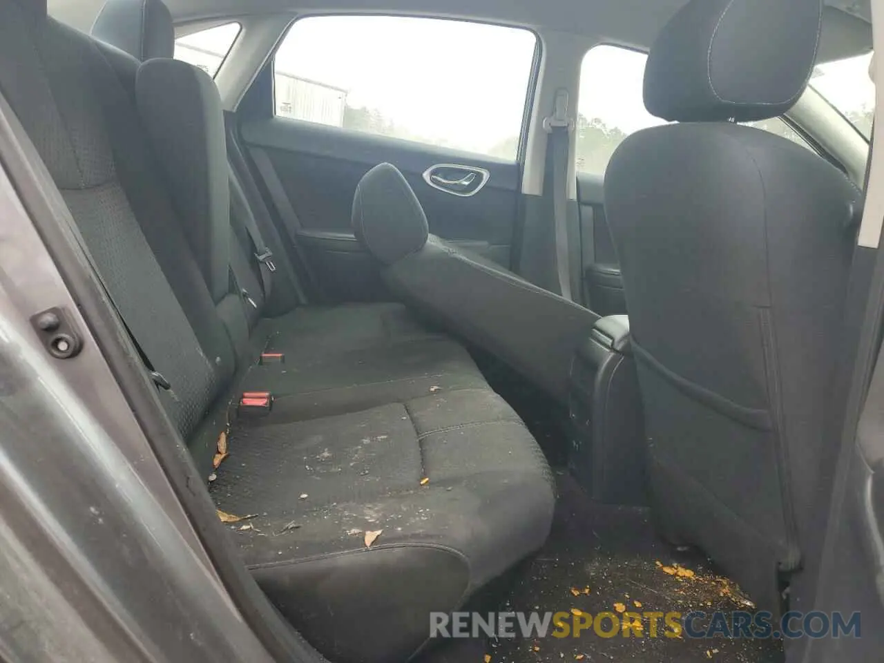 10 Photograph of a damaged car 3N1AB7AP4KY305418 NISSAN SENTRA 2019