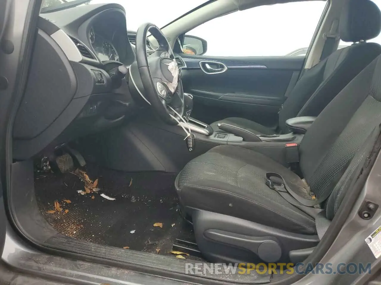 7 Photograph of a damaged car 3N1AB7AP4KY305418 NISSAN SENTRA 2019