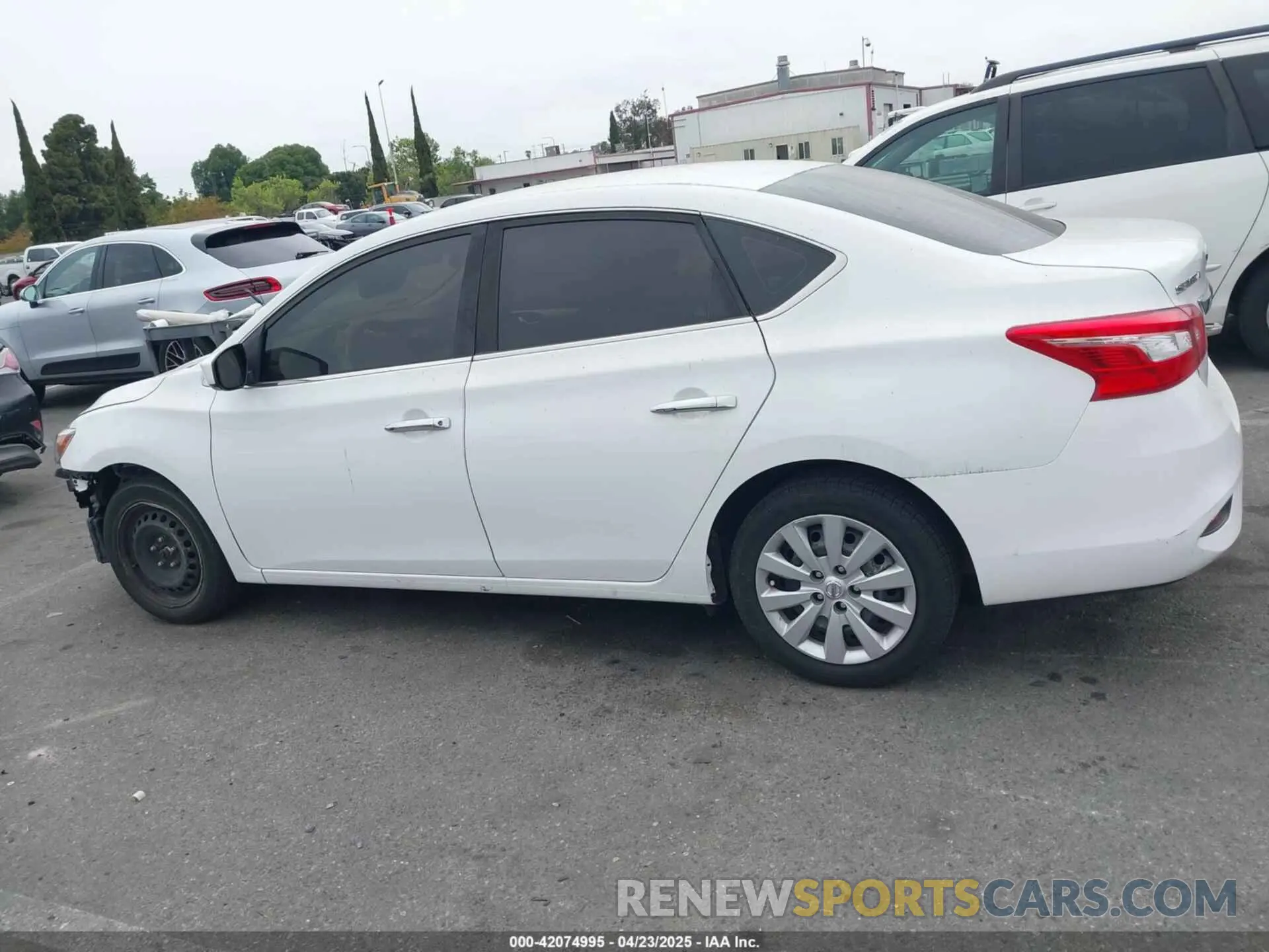 14 Photograph of a damaged car 3N1AB7AP4KY345191 NISSAN SENTRA 2019