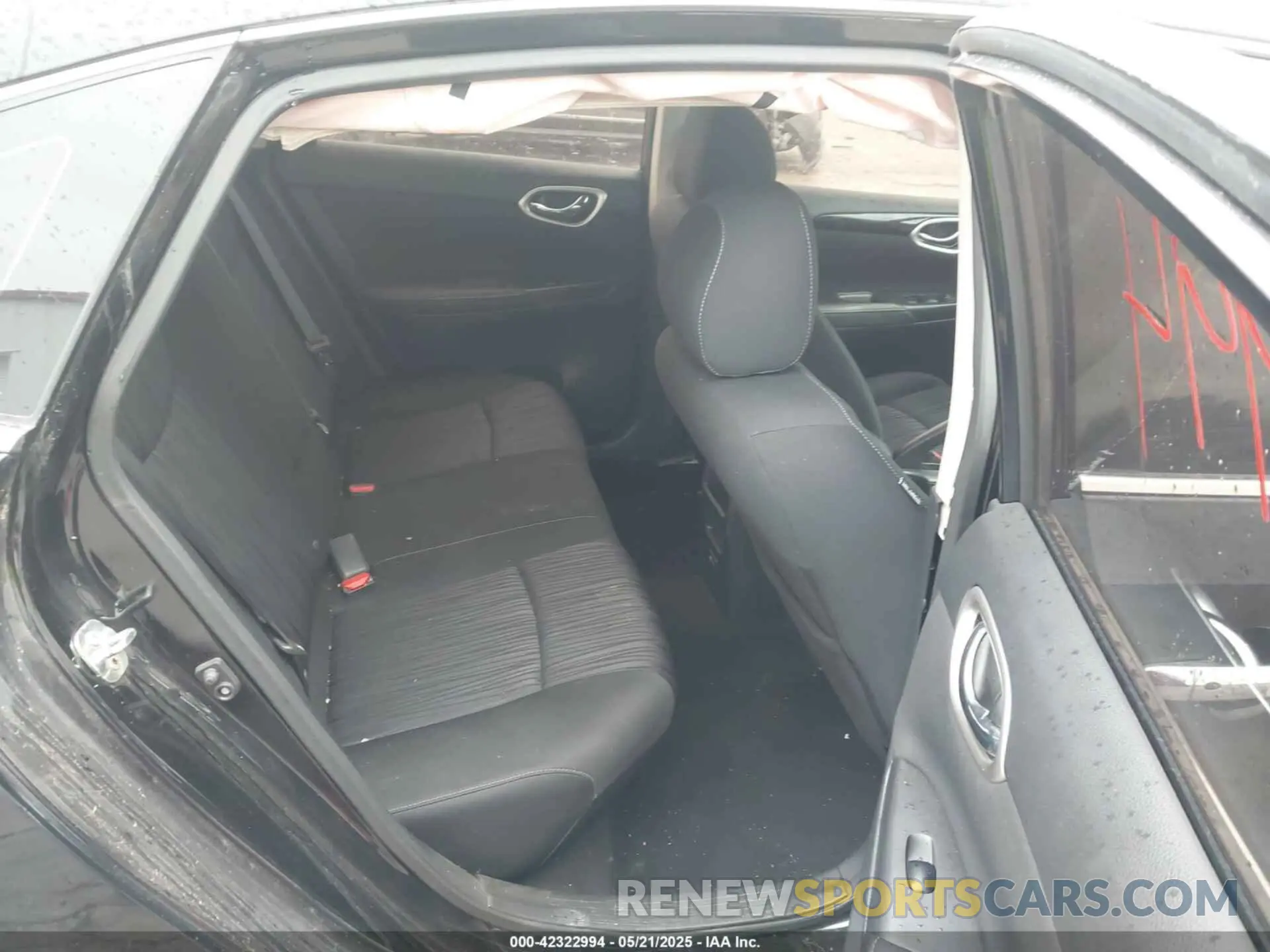 8 Фотография поврежденного автомобиля 3N1AB7AP4KY389580 NISSAN SENTRA 2019