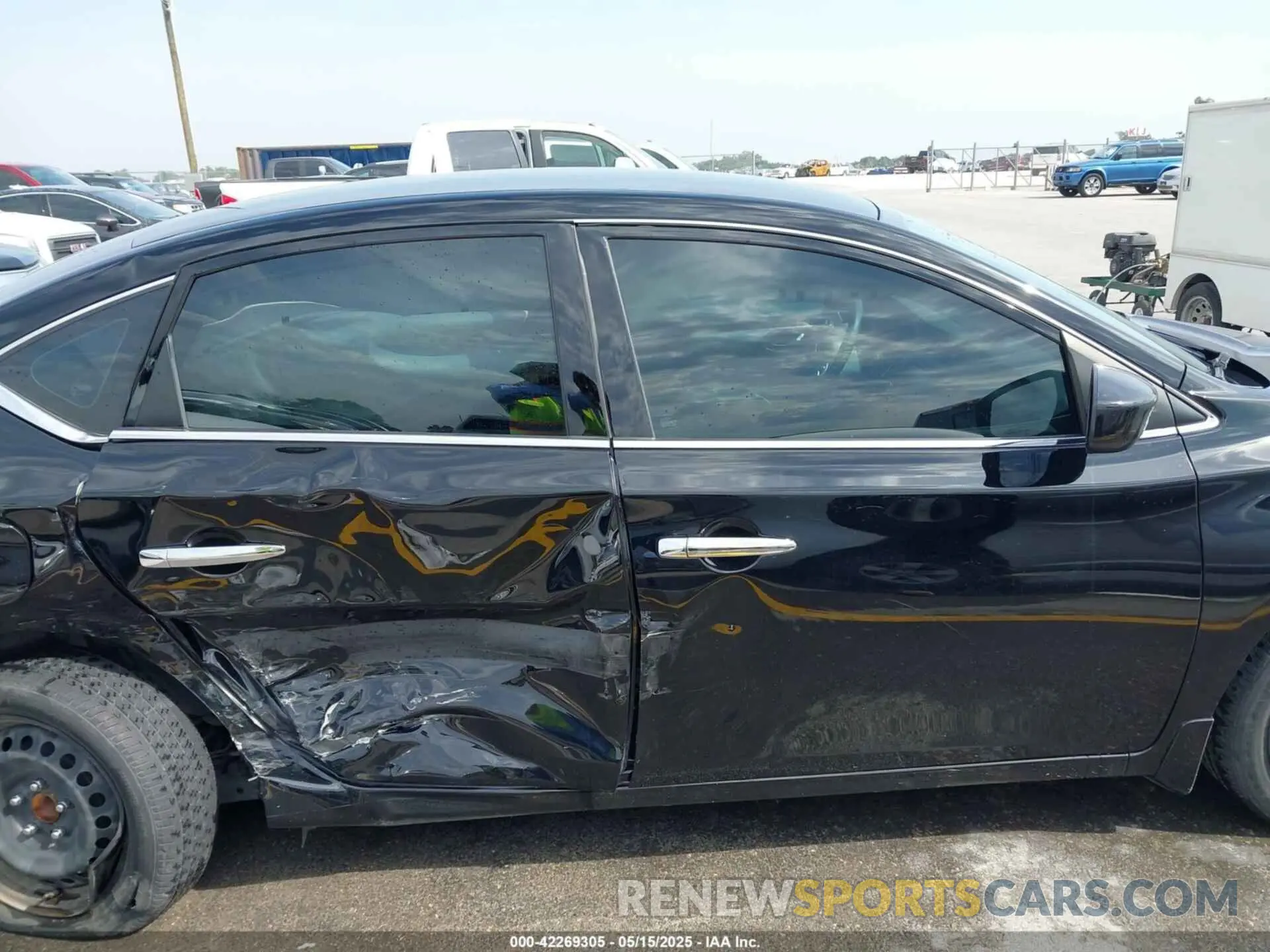 13 Фотография поврежденного автомобиля 3N1AB7AP4KY425705 NISSAN SENTRA 2019
