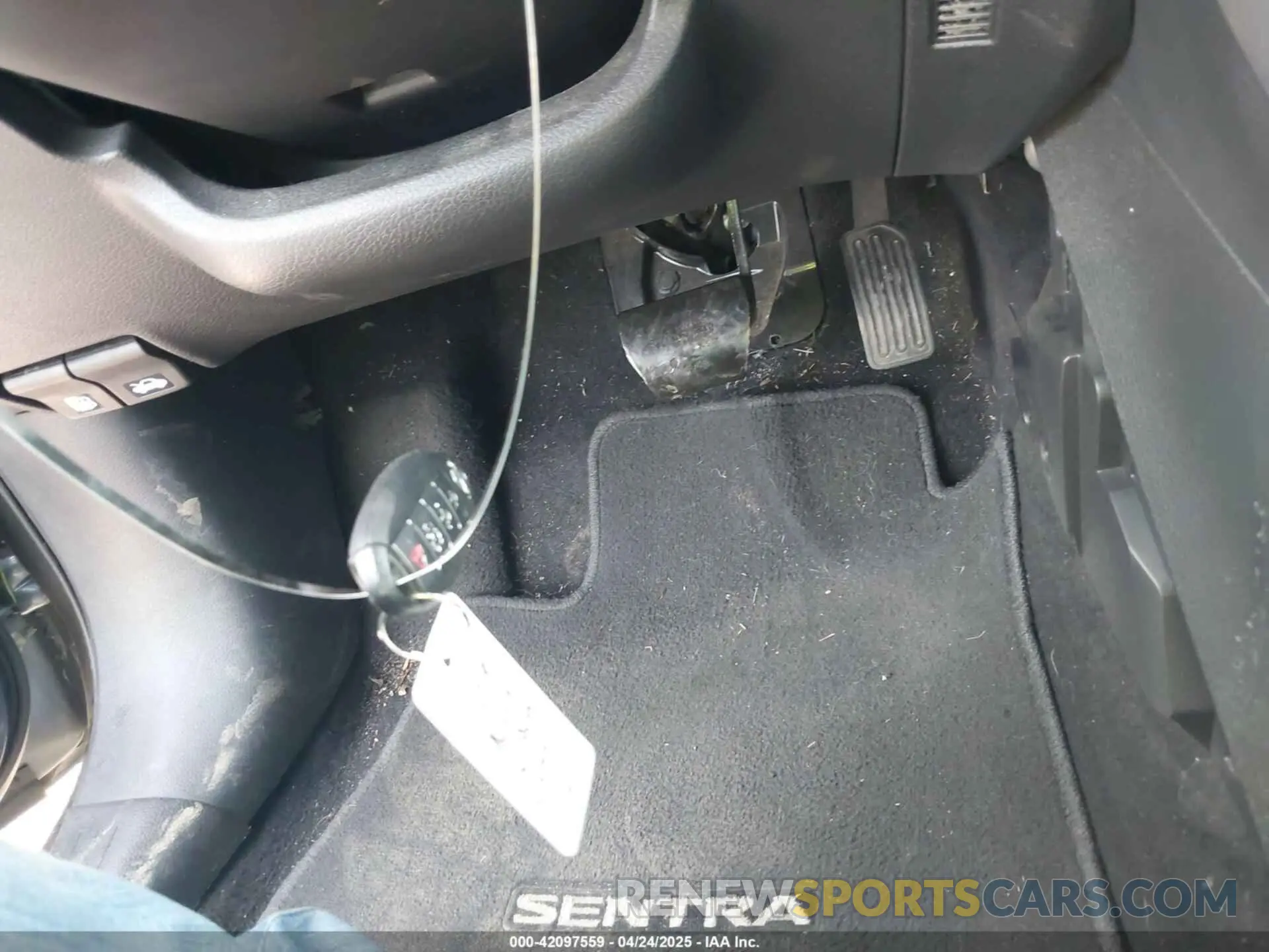 11 Фотография поврежденного автомобиля 3N1AB7AP4KY432993 NISSAN SENTRA 2019