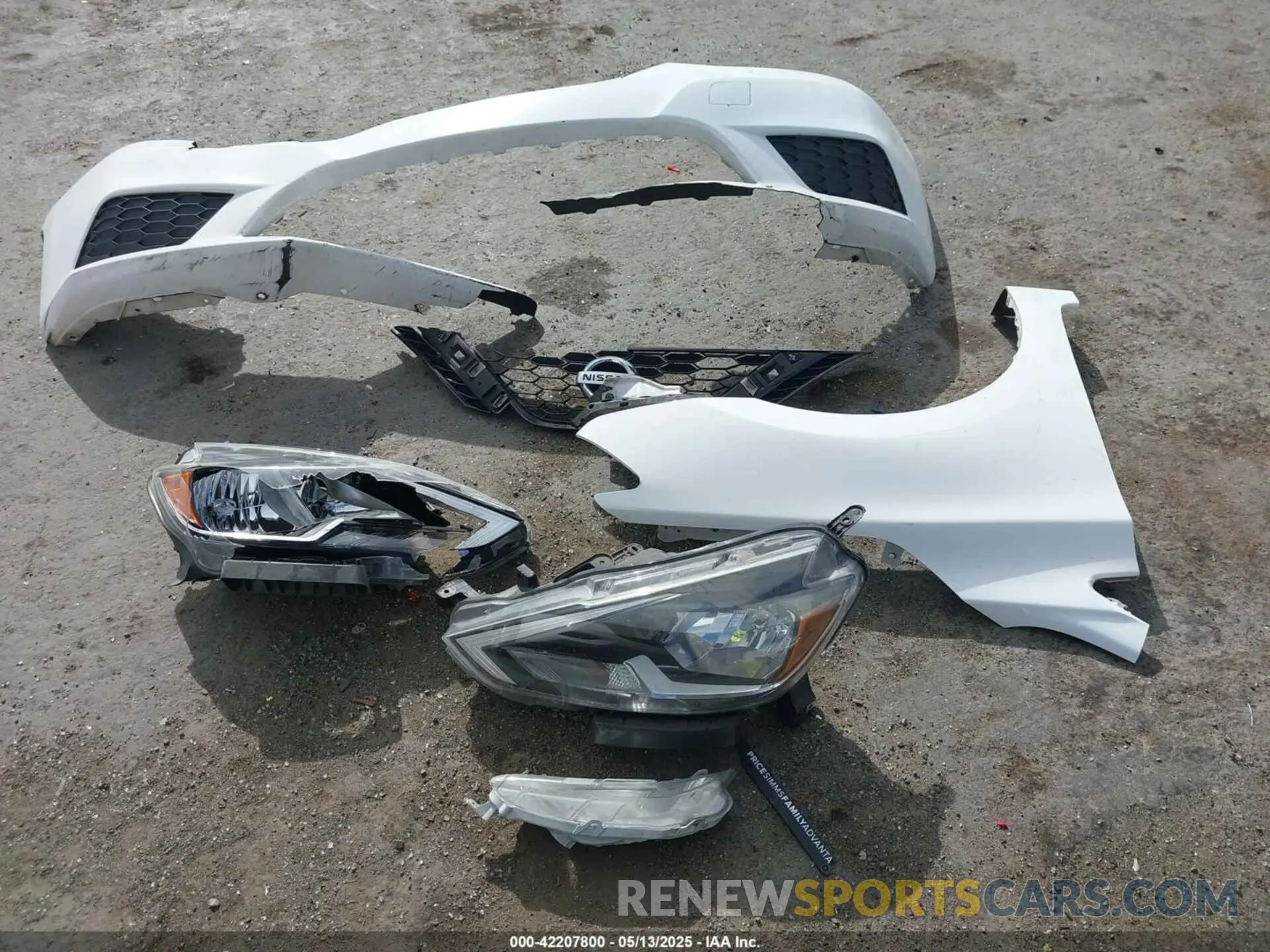 12 Photograph of a damaged car 3N1AB7AP5KL612870 NISSAN SENTRA 2019