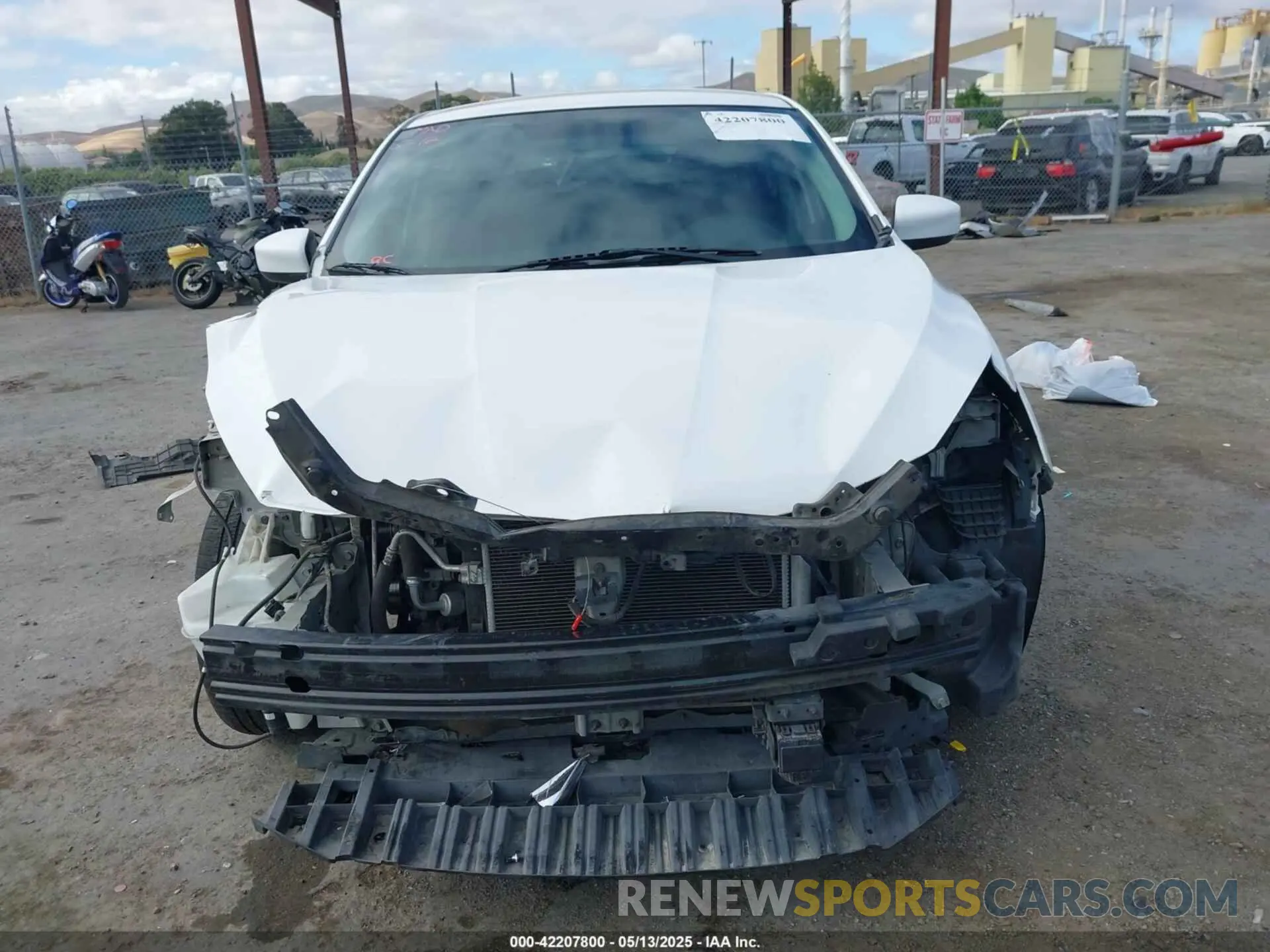 13 Photograph of a damaged car 3N1AB7AP5KL612870 NISSAN SENTRA 2019