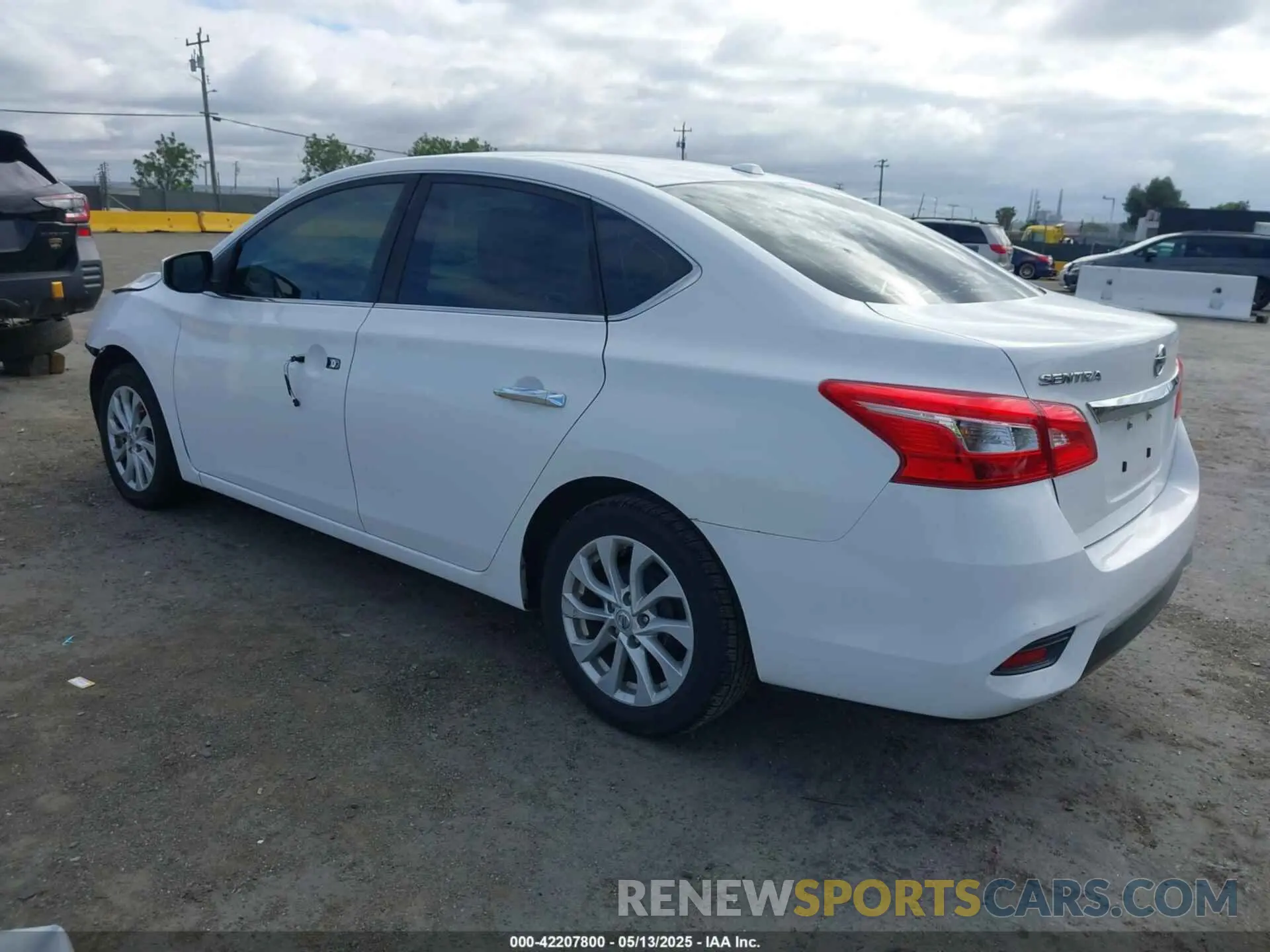 3 Photograph of a damaged car 3N1AB7AP5KL612870 NISSAN SENTRA 2019