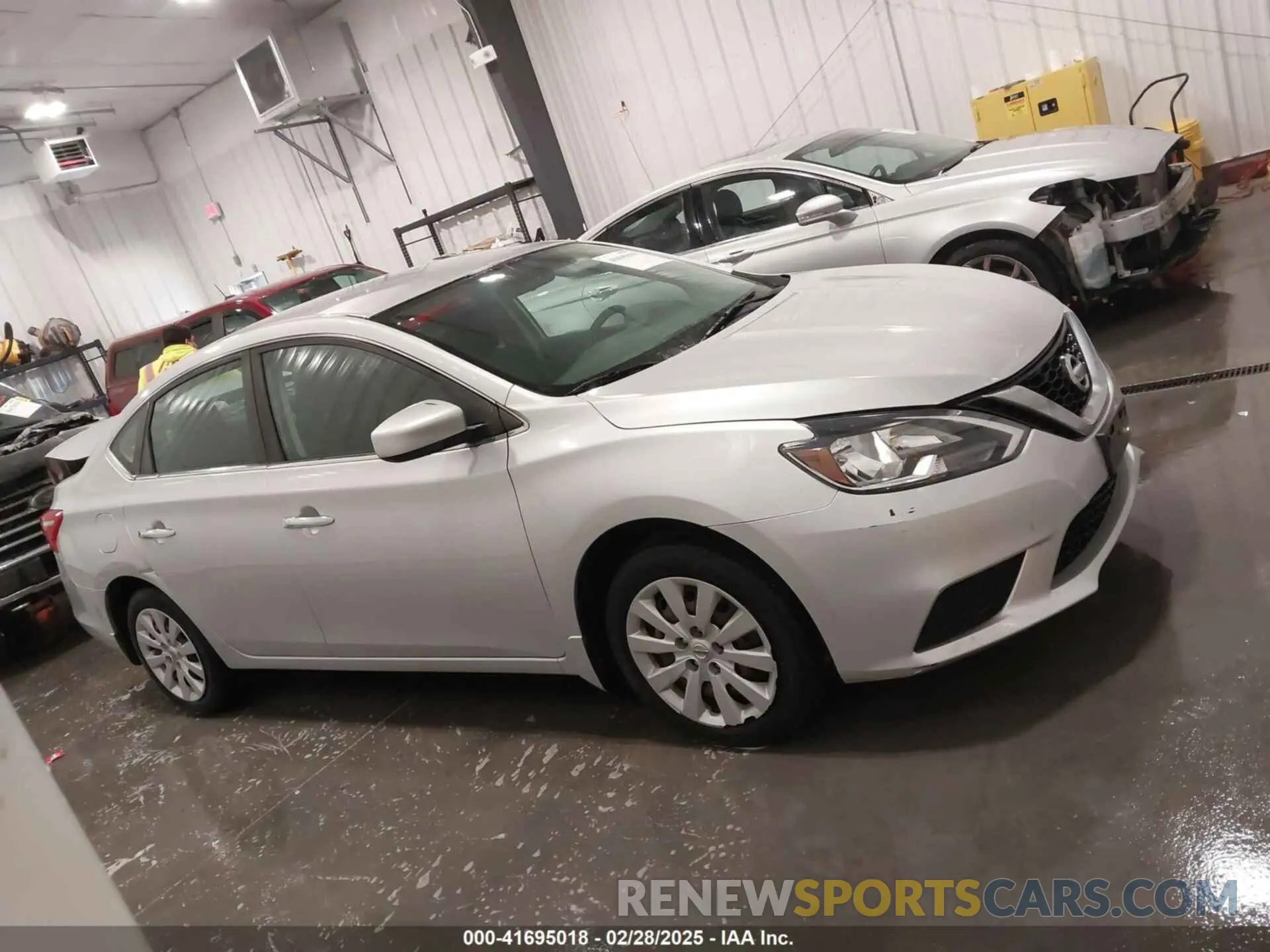 13 Фотография поврежденного автомобиля 3N1AB7AP5KY218689 NISSAN SENTRA 2019