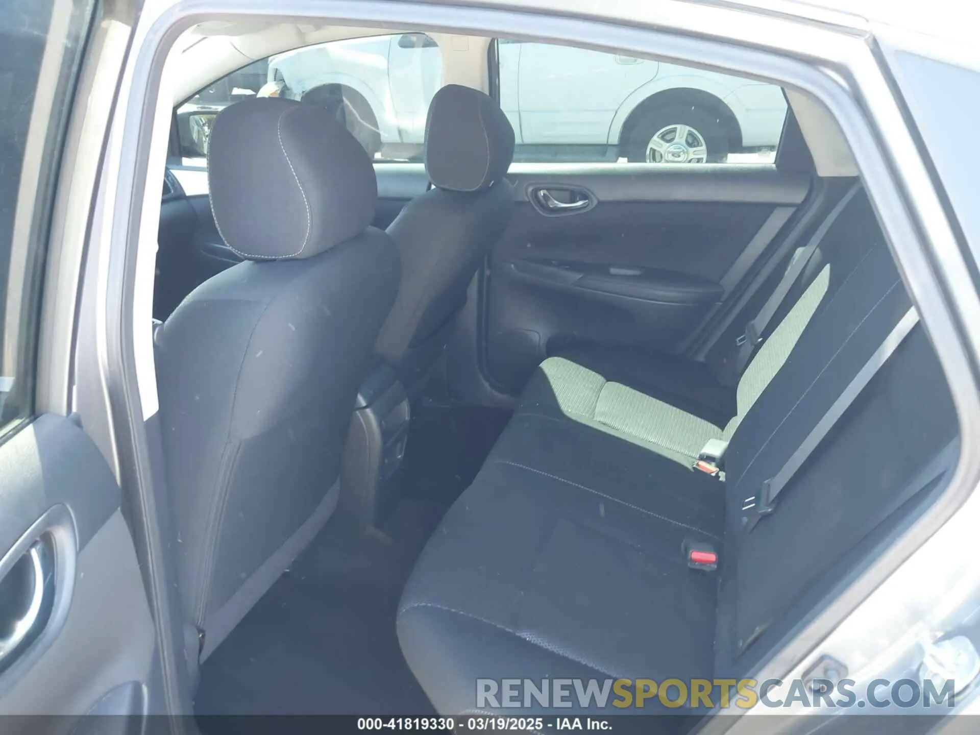 8 Photograph of a damaged car 3N1AB7AP5KY228039 NISSAN SENTRA 2019