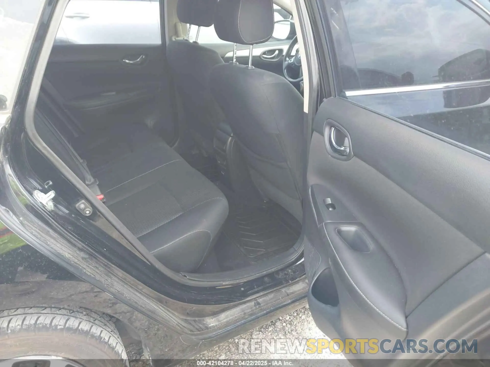 8 Photograph of a damaged car 3N1AB7AP5KY232382 NISSAN SENTRA 2019