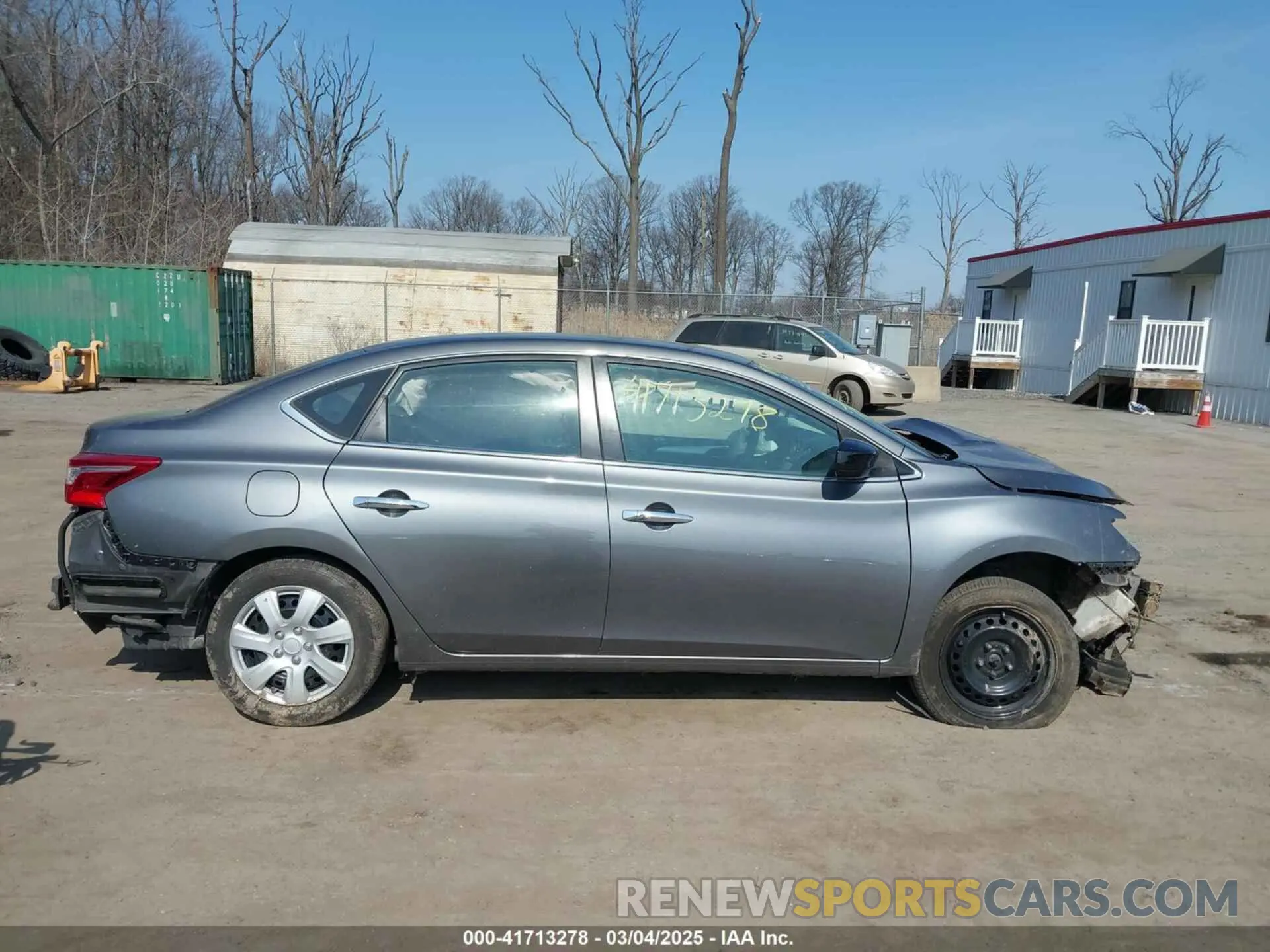 13 Photograph of a damaged car 3N1AB7AP5KY258674 NISSAN SENTRA 2019