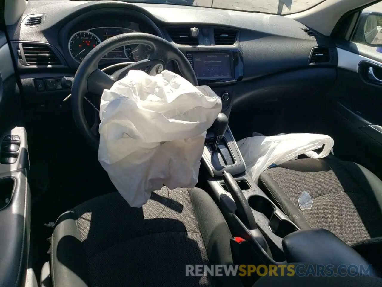 8 Фотография поврежденного автомобиля 3N1AB7AP5KY265043 NISSAN SENTRA 2019