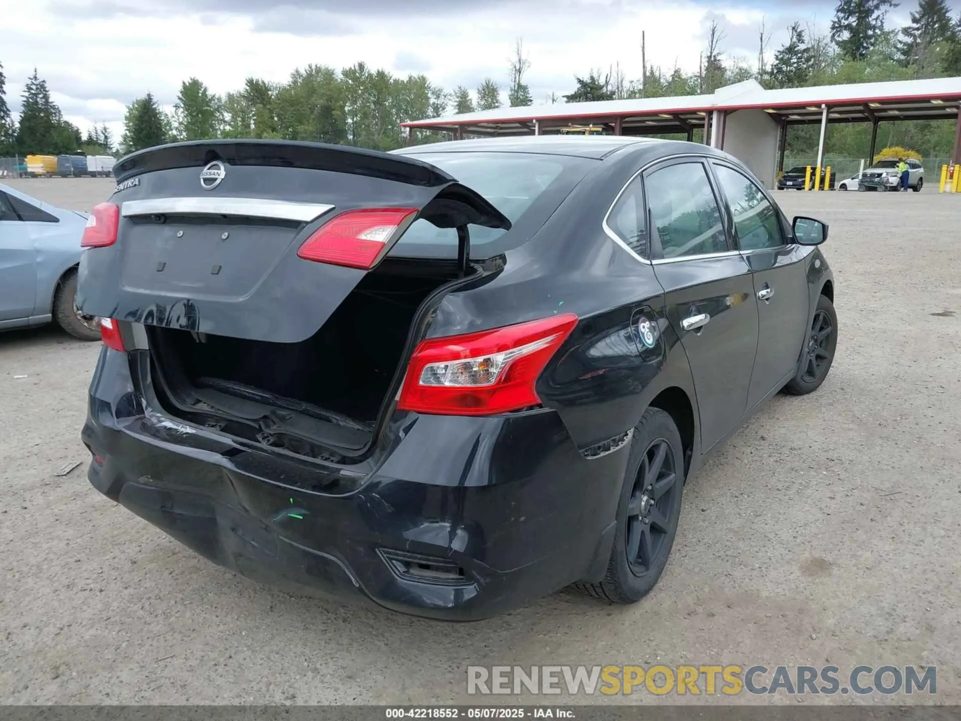 4 Photograph of a damaged car 3N1AB7AP5KY297698 NISSAN SENTRA 2019