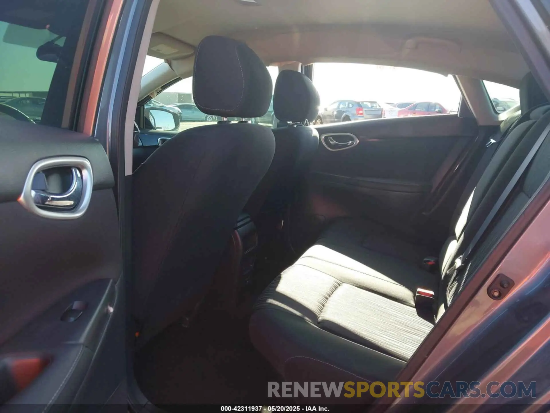 8 Photograph of a damaged car 3N1AB7AP5KY312085 NISSAN SENTRA 2019