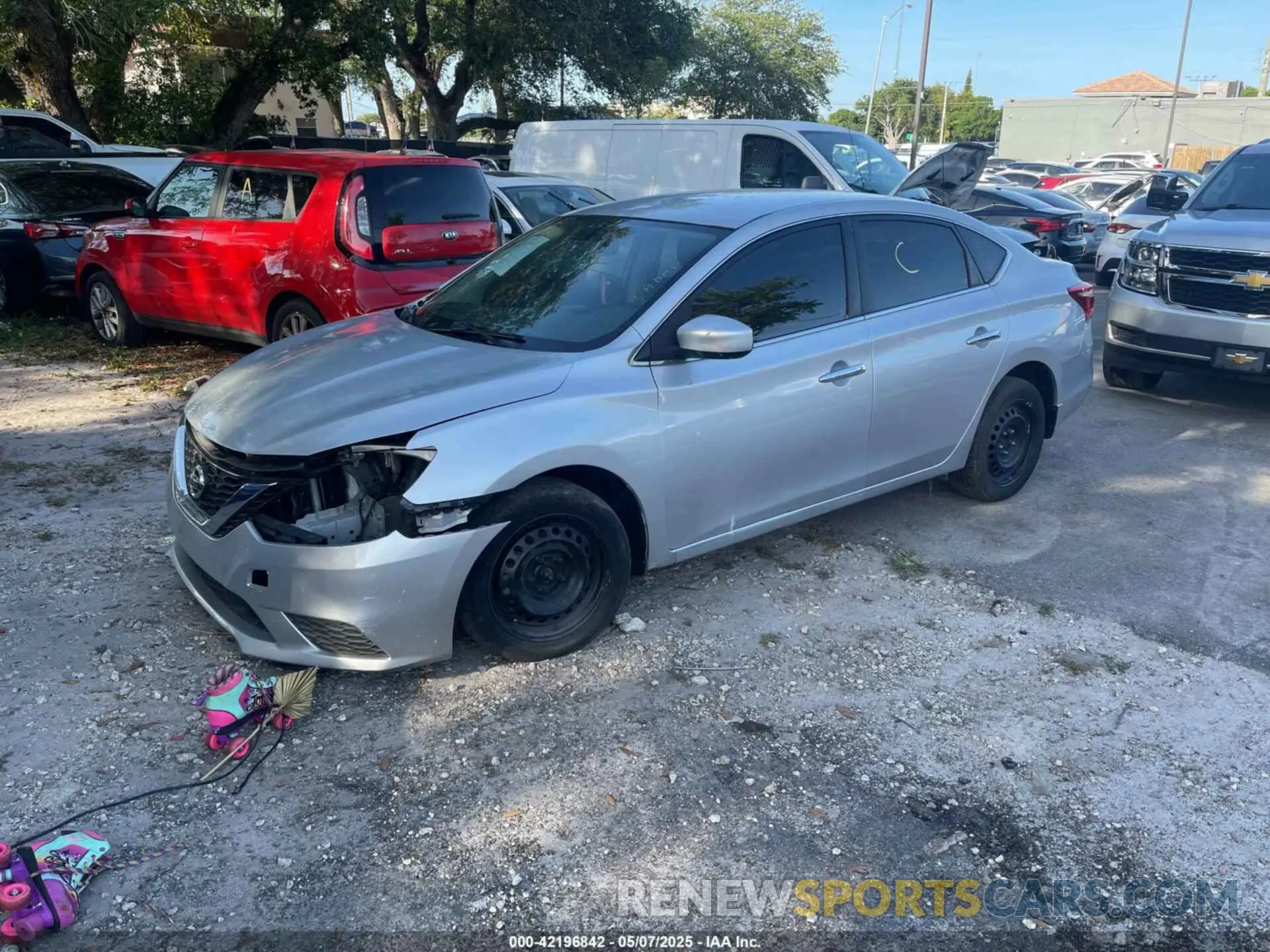 2 Фотография поврежденного автомобиля 3N1AB7AP5KY332143 NISSAN SENTRA 2019