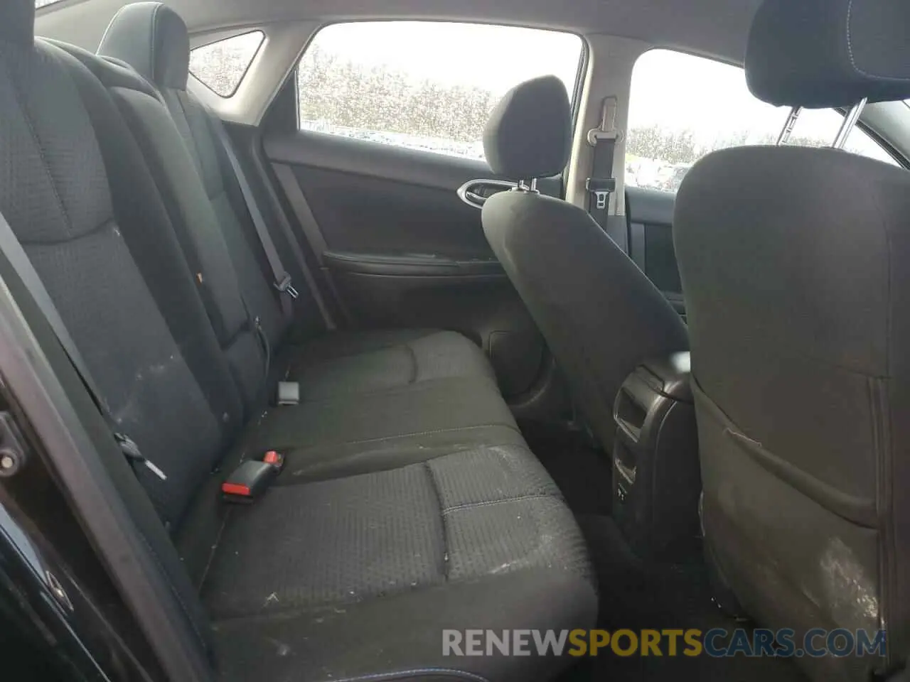10 Фотография поврежденного автомобиля 3N1AB7AP5KY361142 NISSAN SENTRA 2019