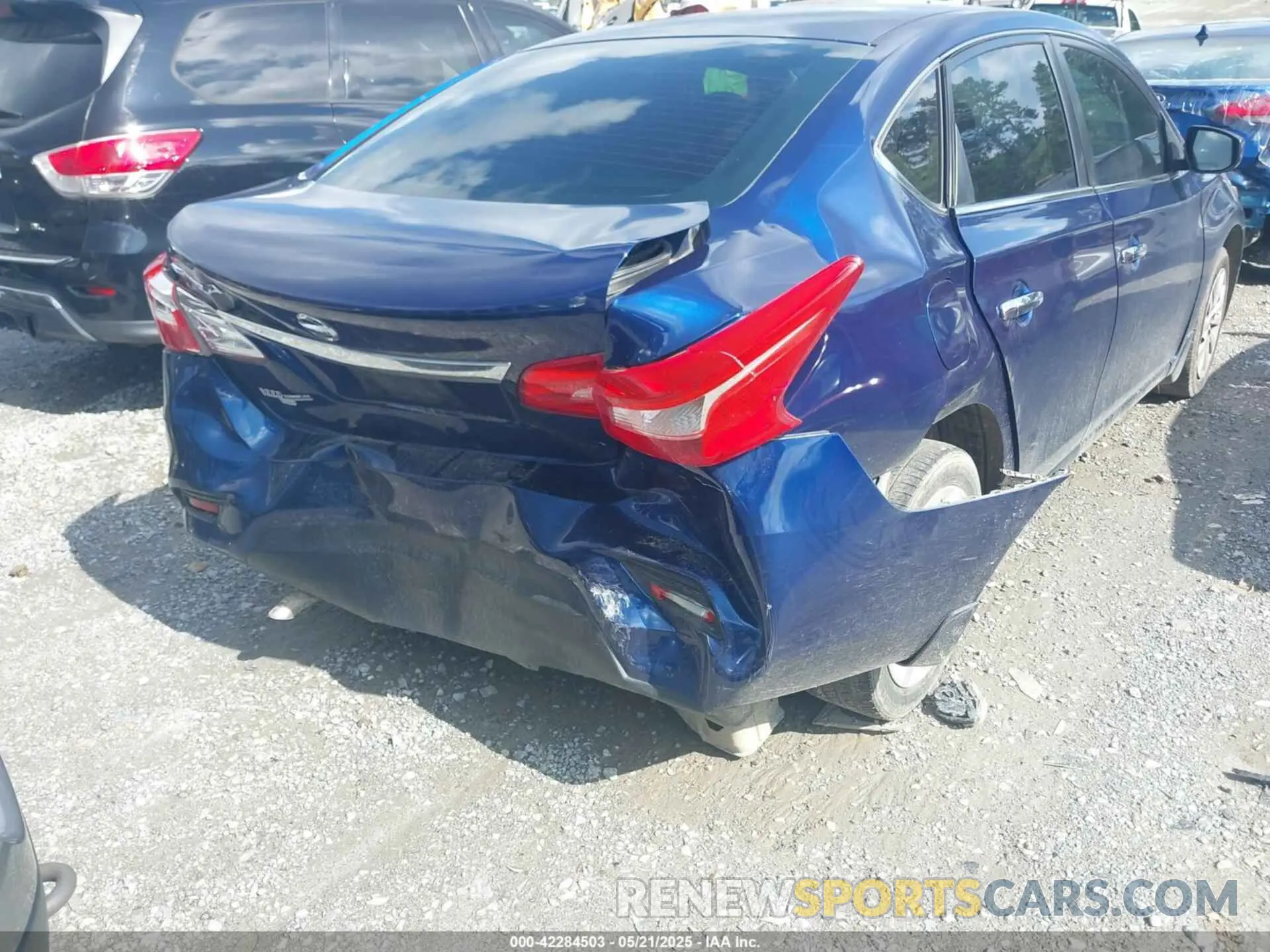 4 Фотография поврежденного автомобиля 3N1AB7AP5KY404751 NISSAN SENTRA 2019