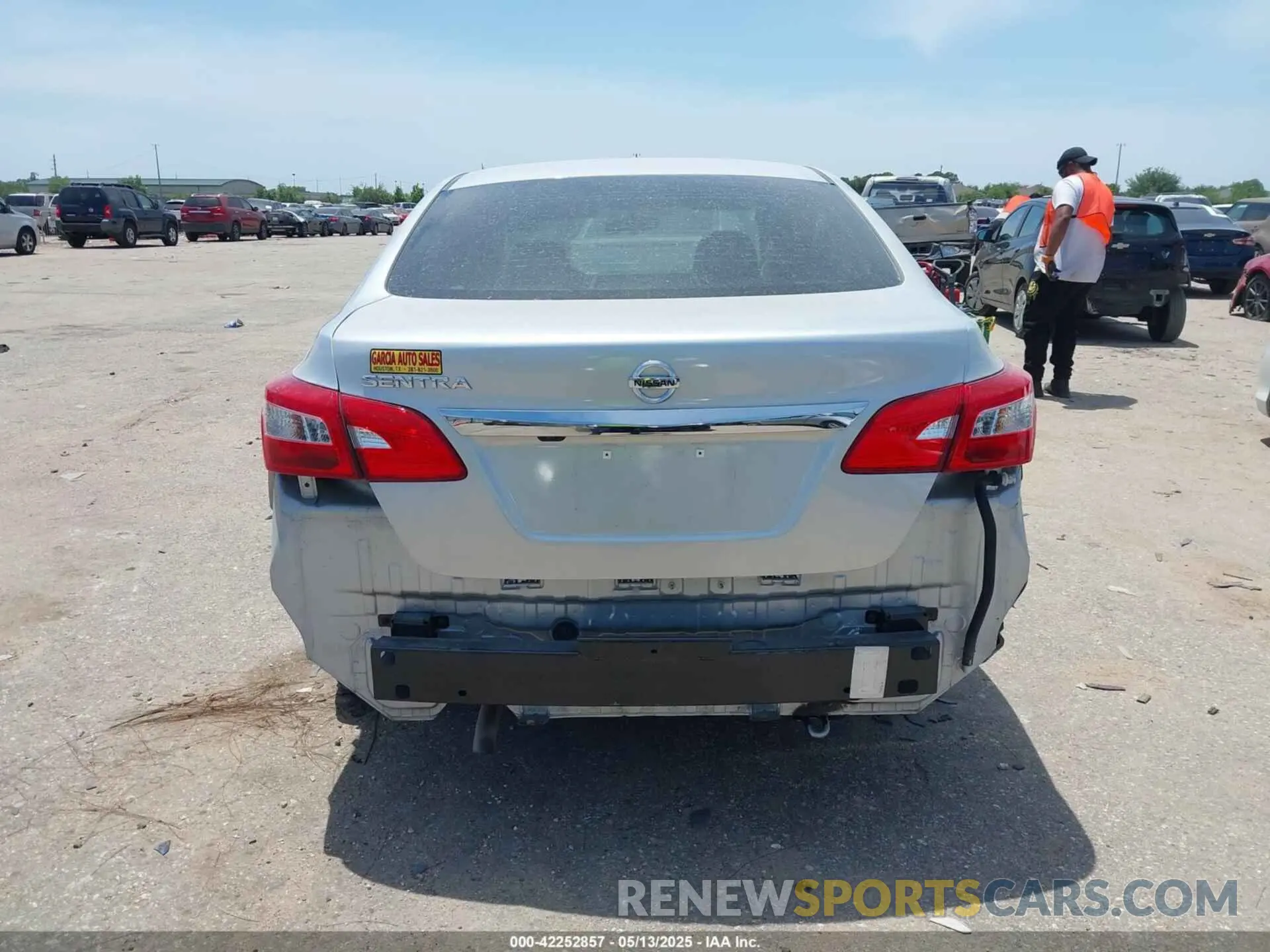 17 Photograph of a damaged car 3N1AB7AP5KY405933 NISSAN SENTRA 2019