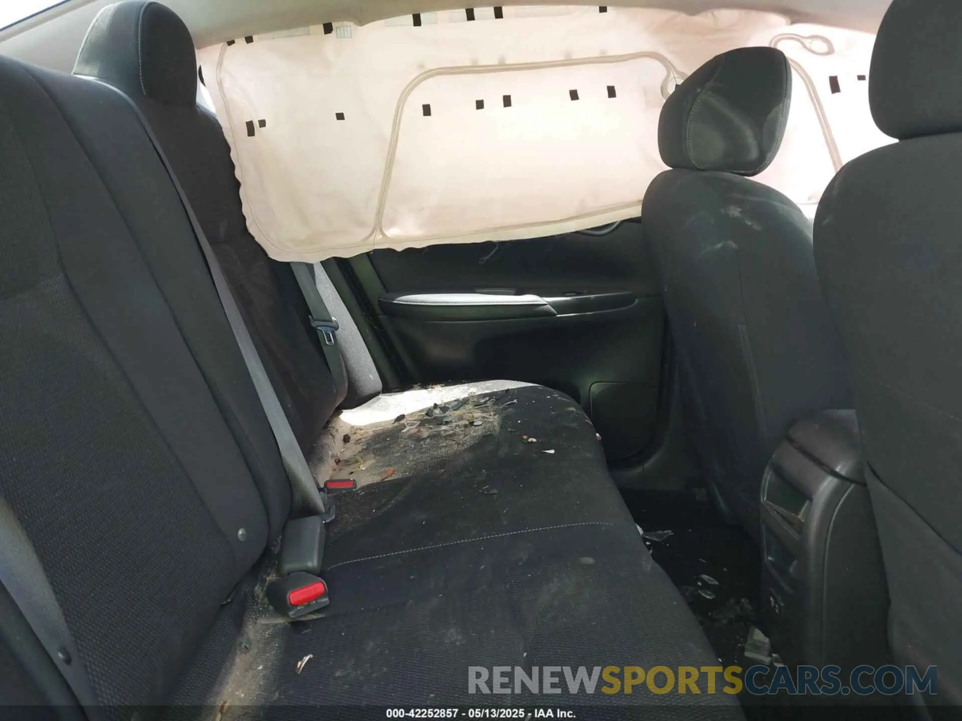8 Photograph of a damaged car 3N1AB7AP5KY405933 NISSAN SENTRA 2019