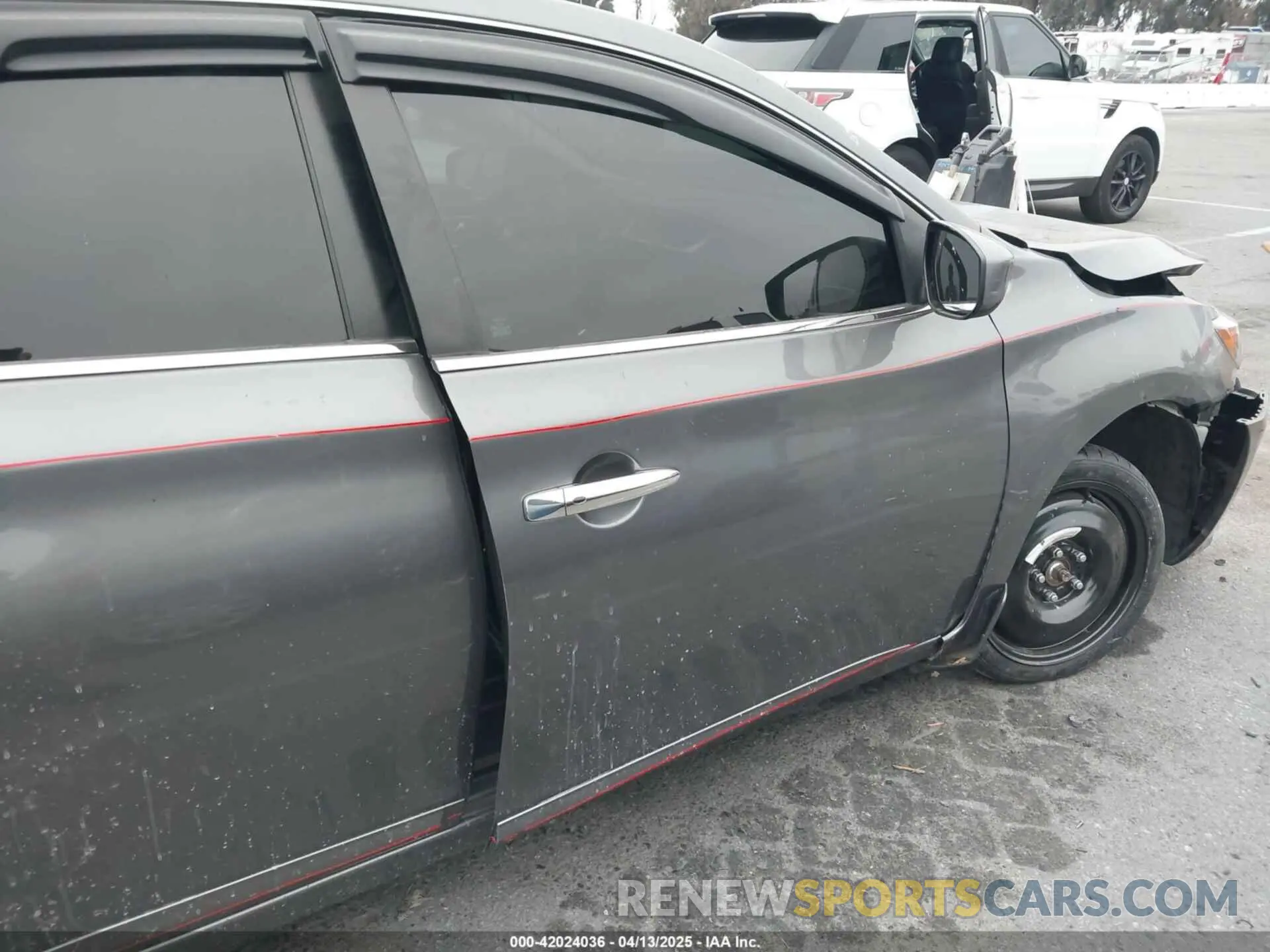 17 Photograph of a damaged car 3N1AB7AP5KY406158 NISSAN SENTRA 2019