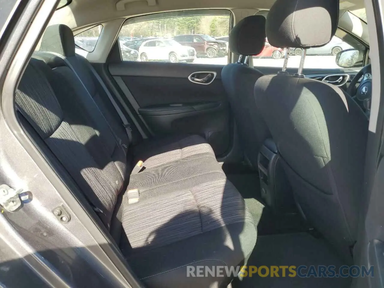 10 Фотография поврежденного автомобиля 3N1AB7AP5KY406631 NISSAN SENTRA 2019