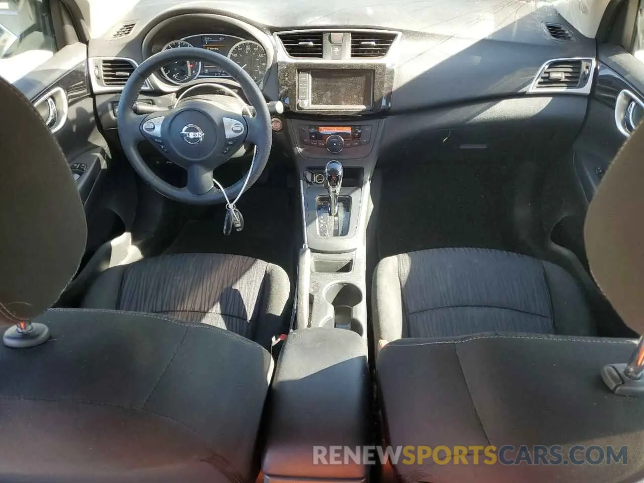 8 Фотография поврежденного автомобиля 3N1AB7AP5KY406631 NISSAN SENTRA 2019