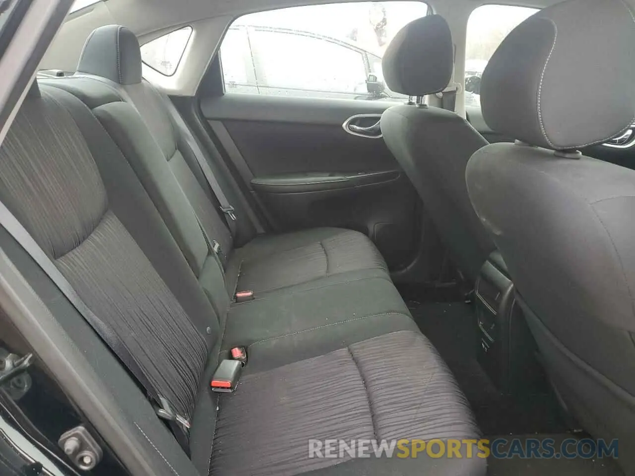 10 Фотография поврежденного автомобиля 3N1AB7AP5KY413336 NISSAN SENTRA 2019