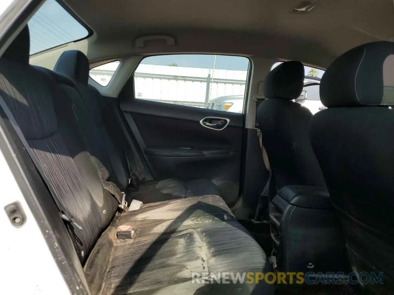 10 Photograph of a damaged car 3N1AB7AP5KY442092 NISSAN SENTRA 2019