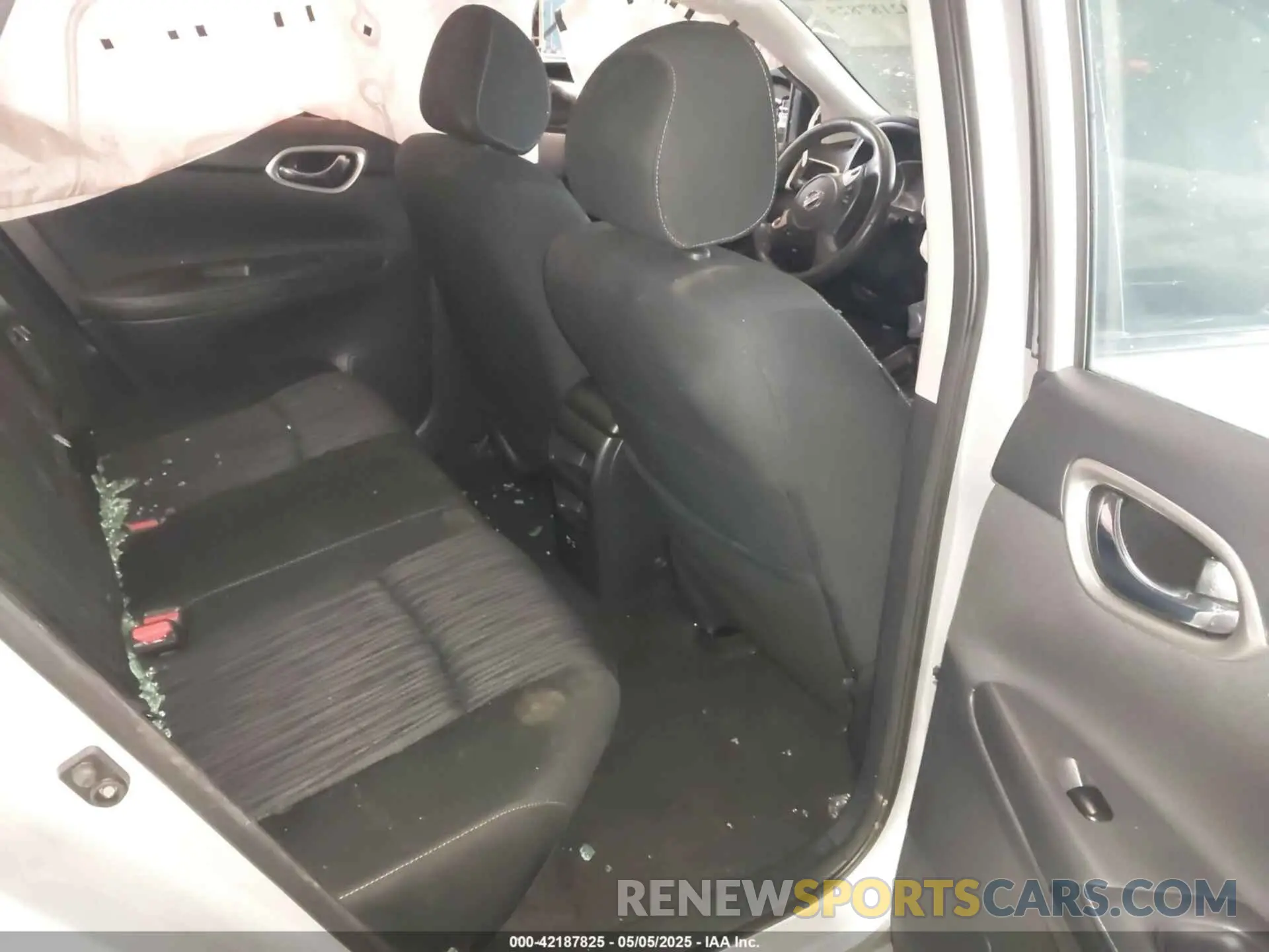 8 Photograph of a damaged car 3N1AB7AP5KY453853 NISSAN SENTRA 2019