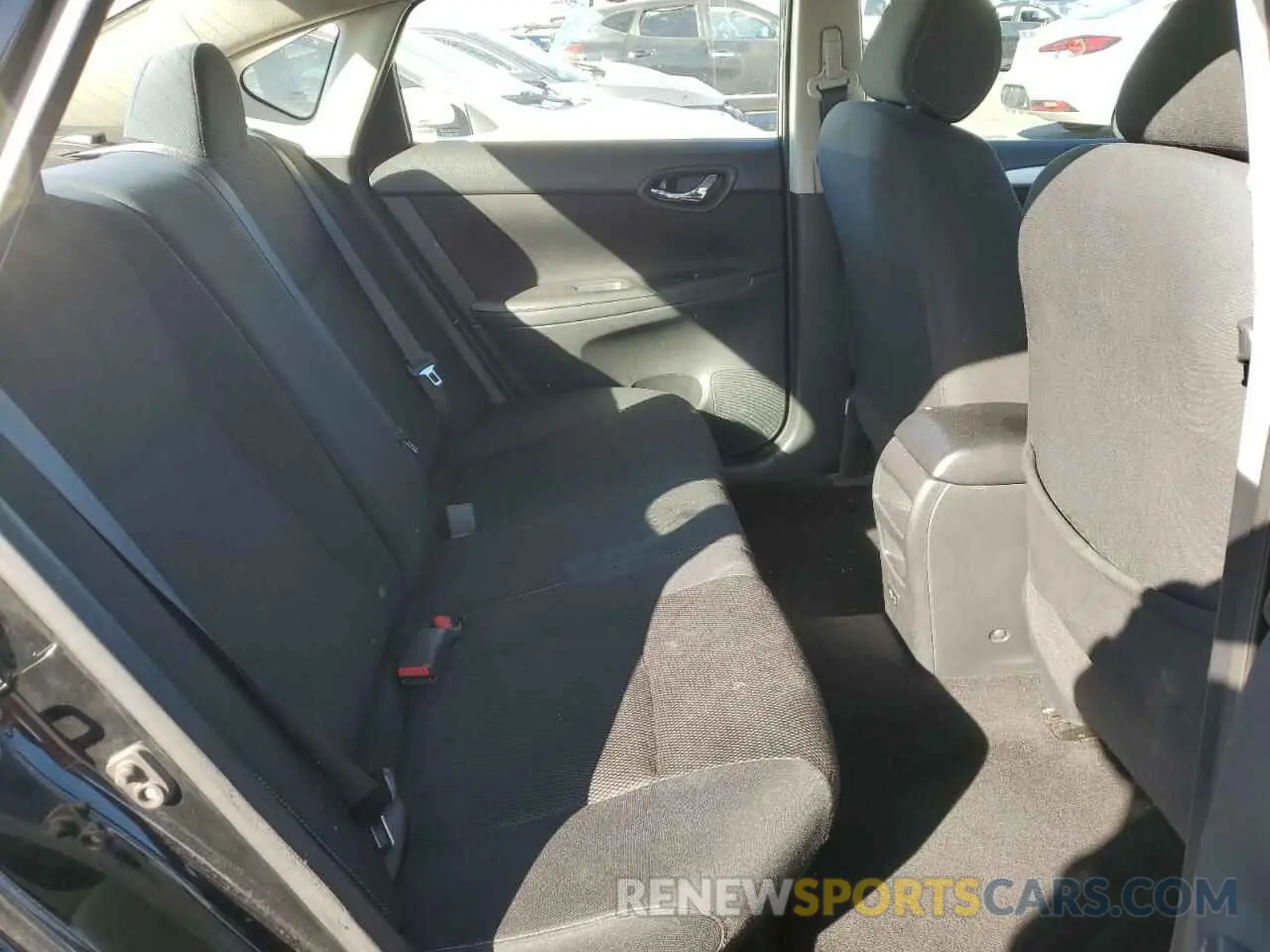 10 Photograph of a damaged car 3N1AB7AP6KY239390 NISSAN SENTRA 2019