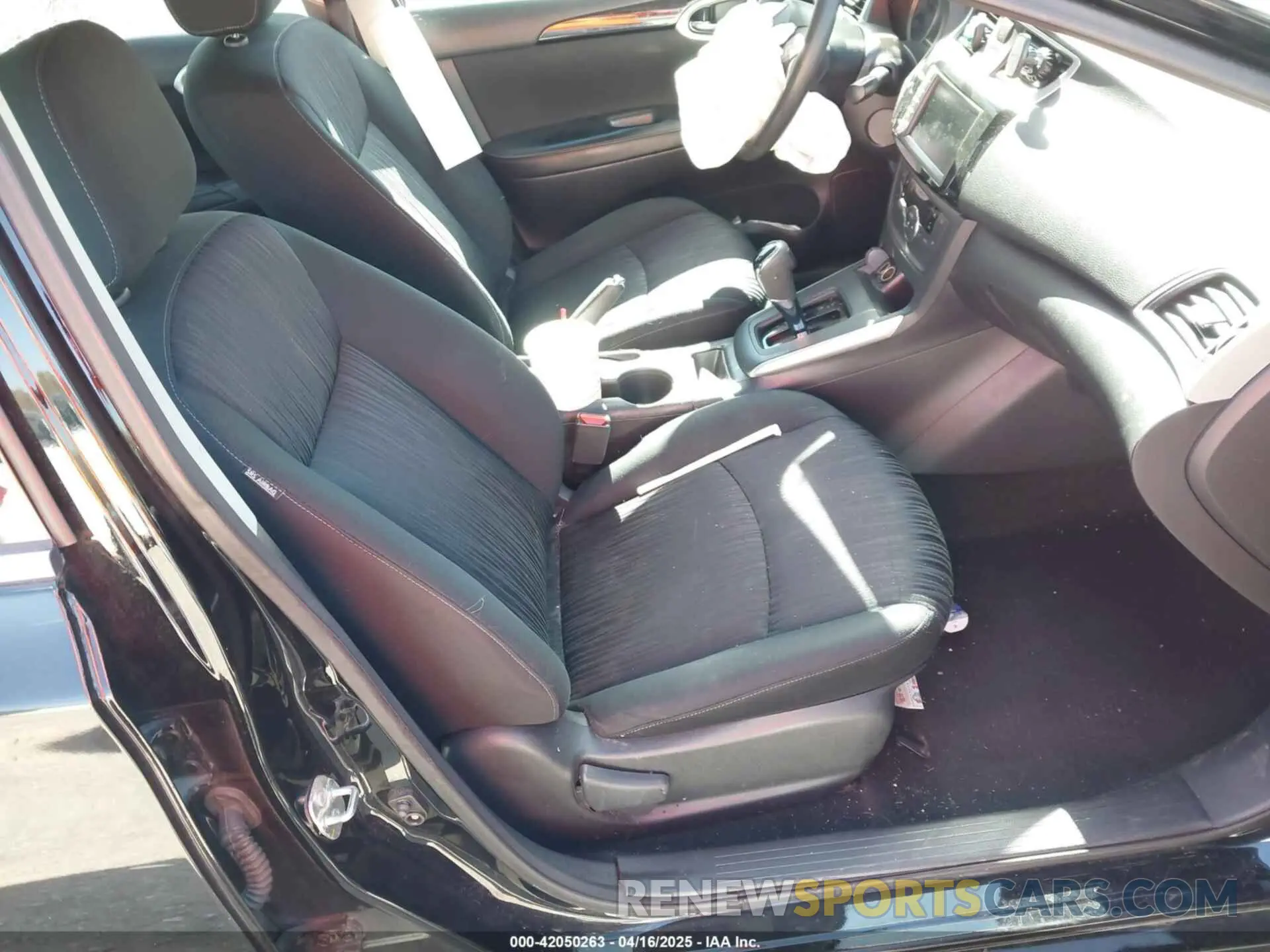 5 Фотография поврежденного автомобиля 3N1AB7AP6KY298908 NISSAN SENTRA 2019