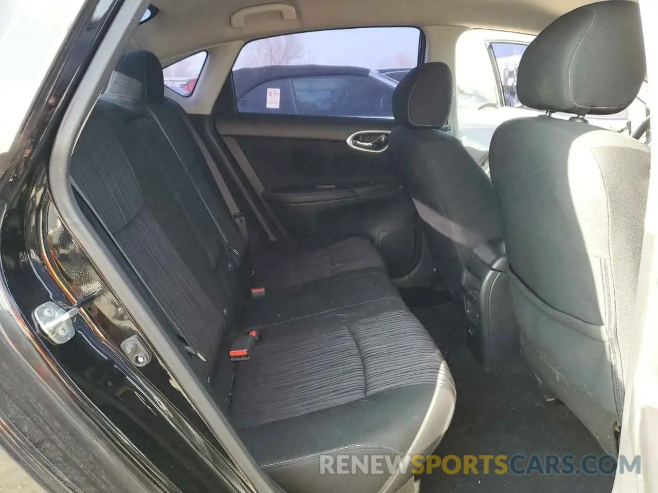 10 Photograph of a damaged car 3N1AB7AP6KY365331 NISSAN SENTRA 2019