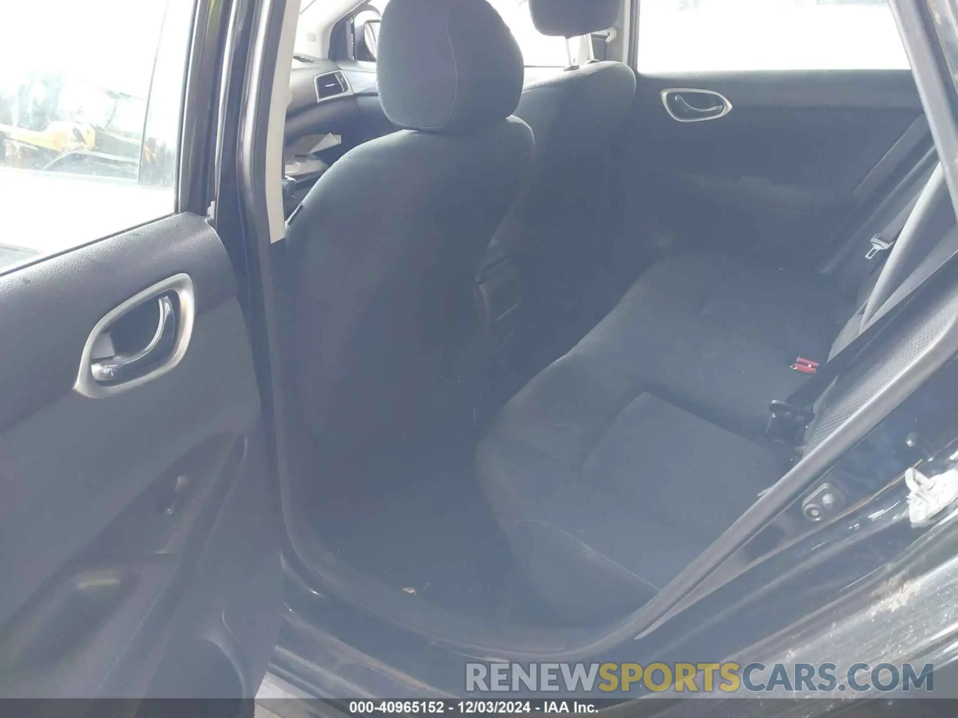 8 Фотография поврежденного автомобиля 3N1AB7AP6KY381819 NISSAN SENTRA 2019