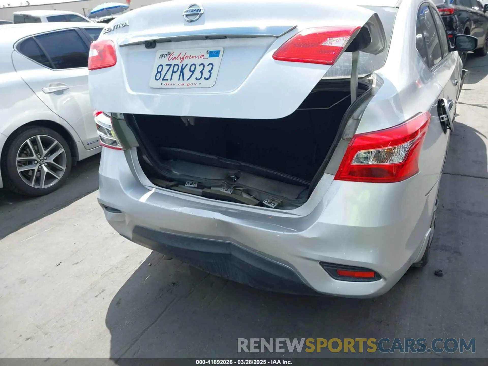 17 Photograph of a damaged car 3N1AB7AP6KY432493 NISSAN SENTRA 2019