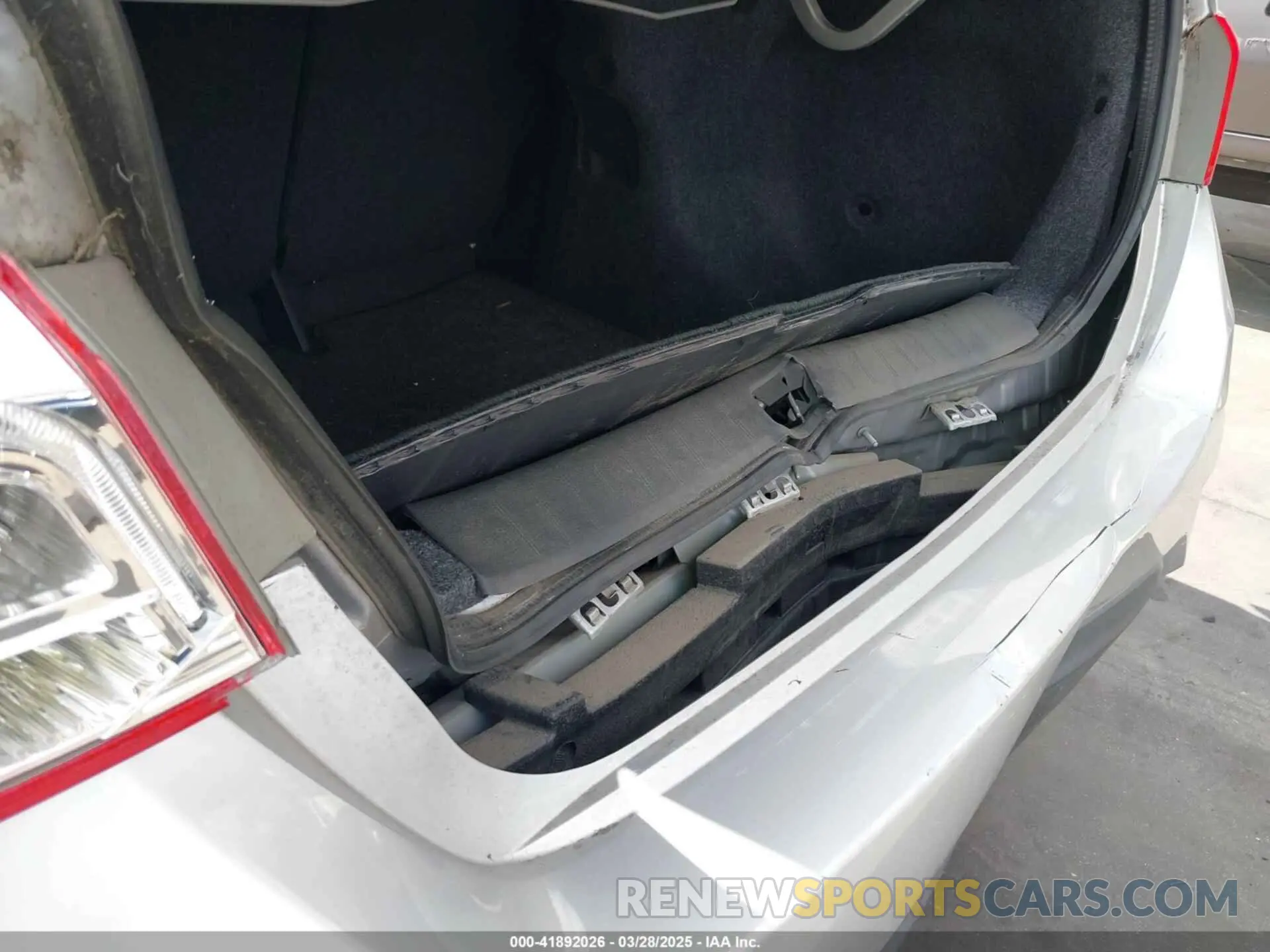 6 Photograph of a damaged car 3N1AB7AP6KY432493 NISSAN SENTRA 2019