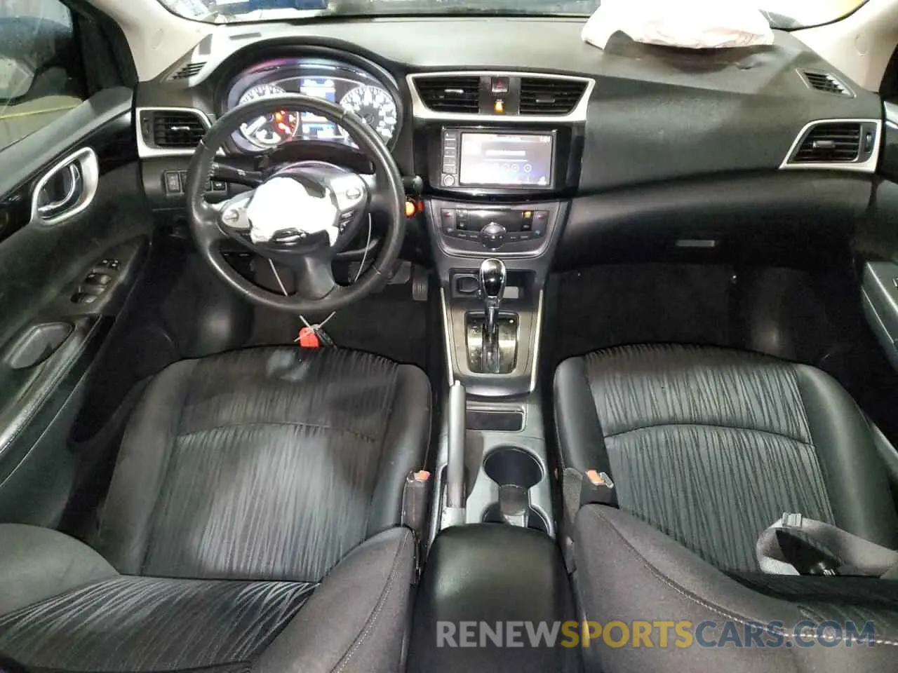 8 Photograph of a damaged car 3N1AB7AP7KL602633 NISSAN SENTRA 2019