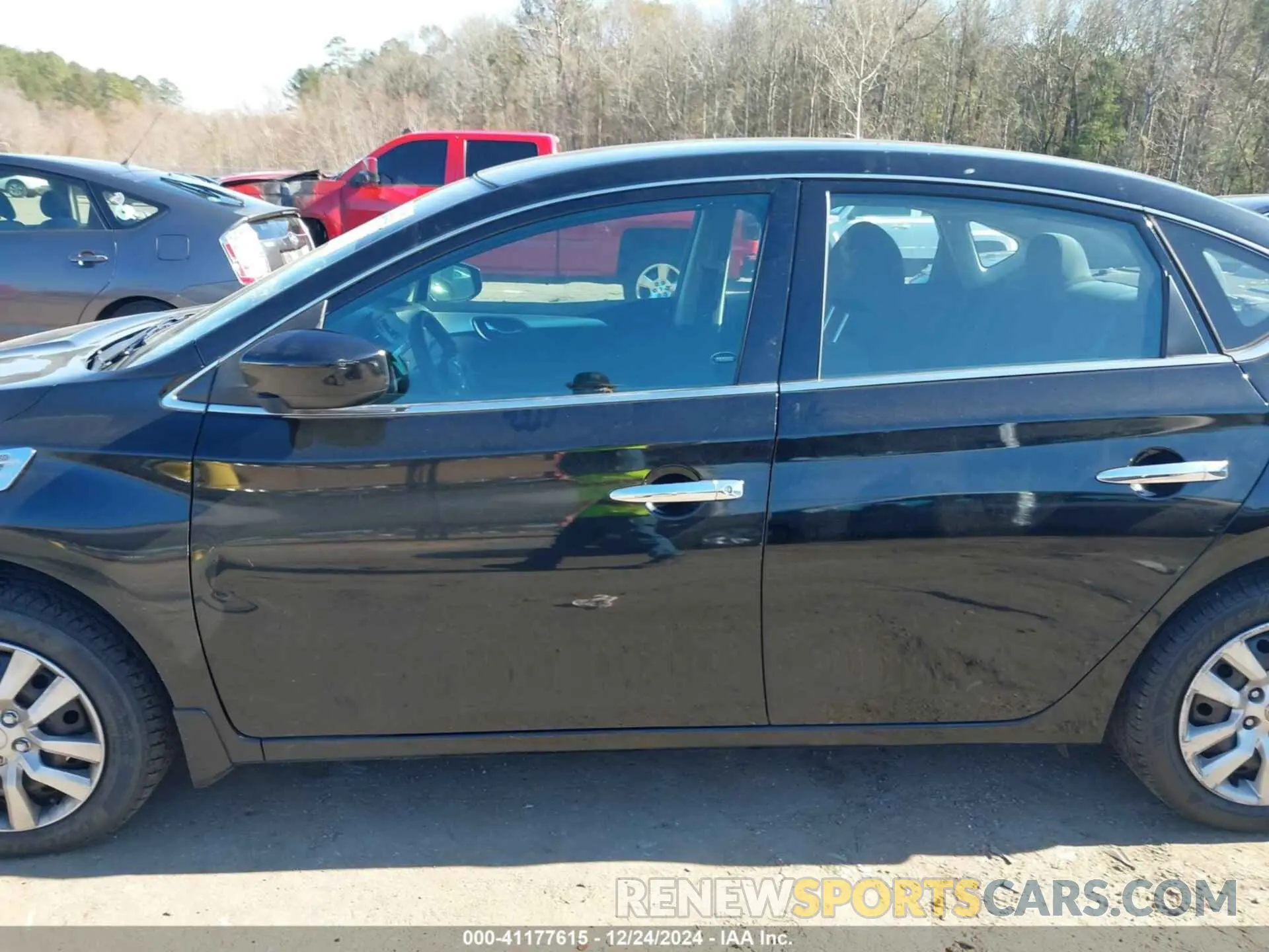 14 Photograph of a damaged car 3N1AB7AP7KY210335 NISSAN SENTRA 2019
