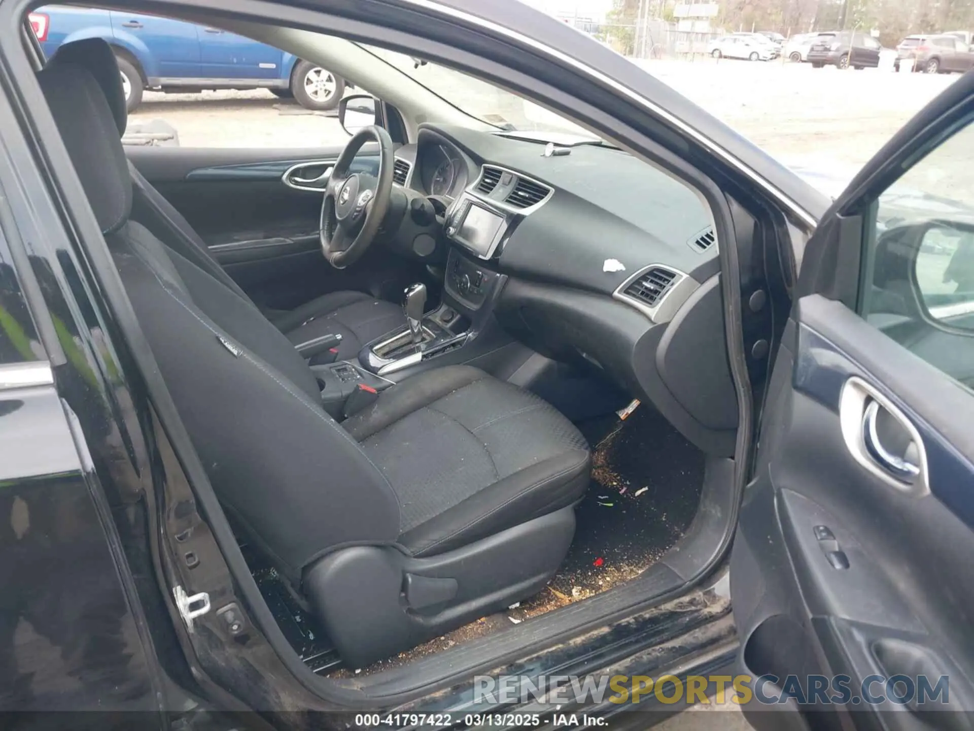 5 Photograph of a damaged car 3N1AB7AP7KY257655 NISSAN SENTRA 2019