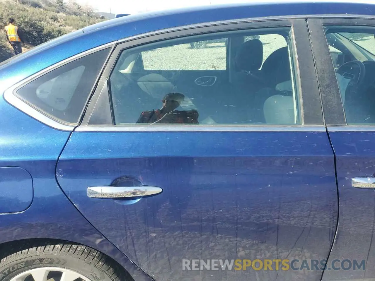 10 Photograph of a damaged car 3N1AB7AP7KY286105 NISSAN SENTRA 2019