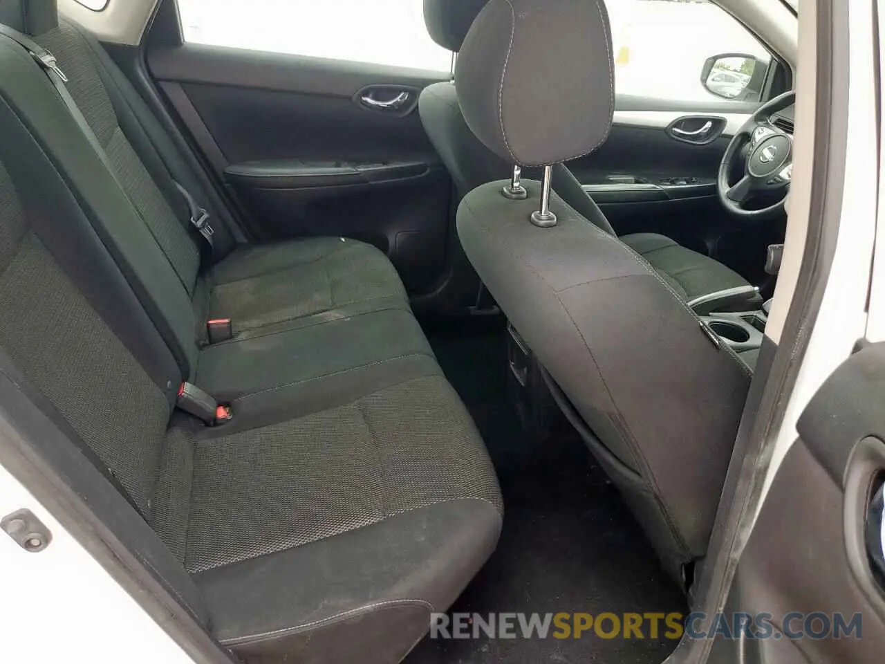 10 Photograph of a damaged car 3N1AB7AP7KY307809 NISSAN SENTRA 2019