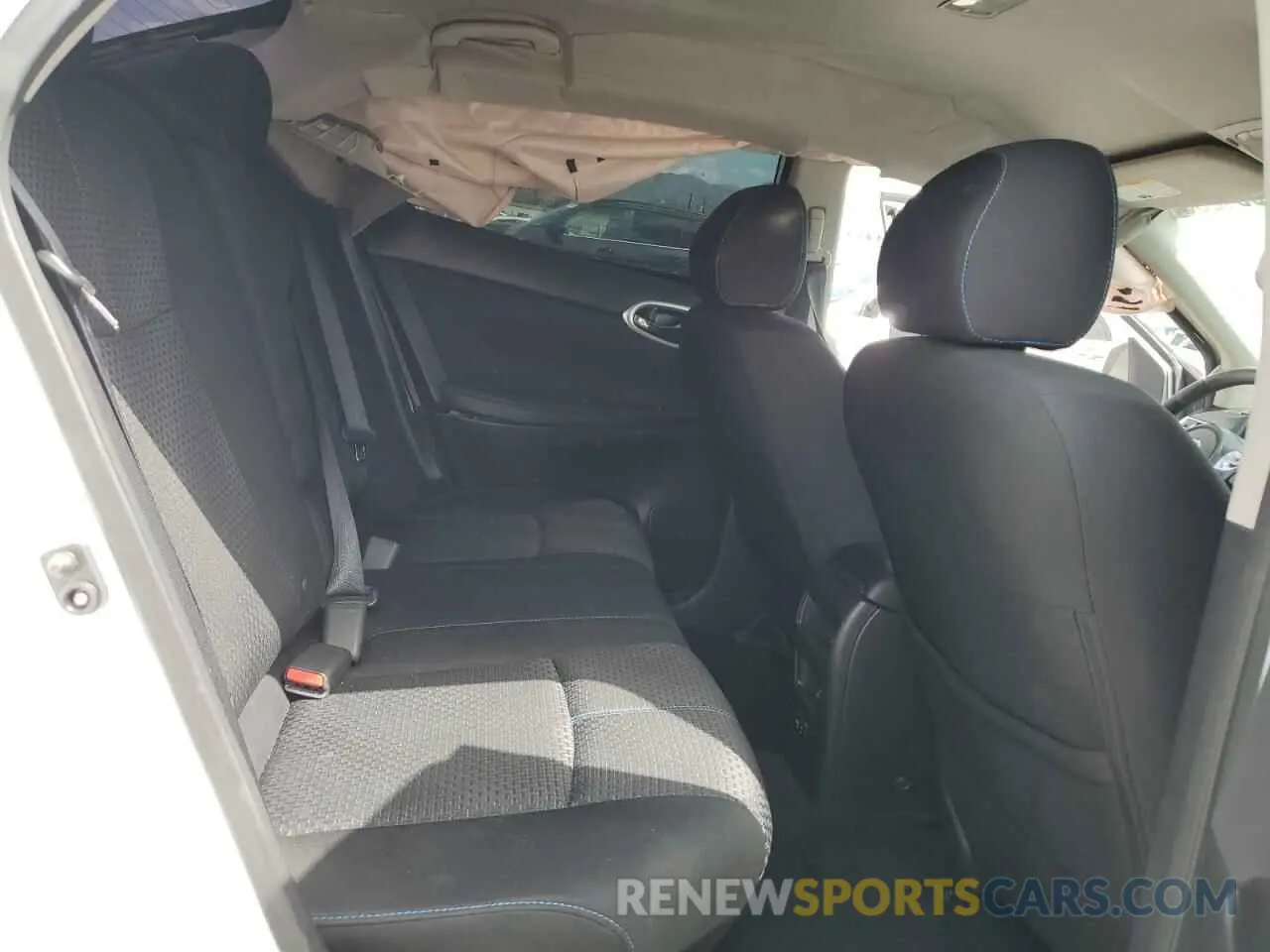 10 Photograph of a damaged car 3N1AB7AP7KY421440 NISSAN SENTRA 2019