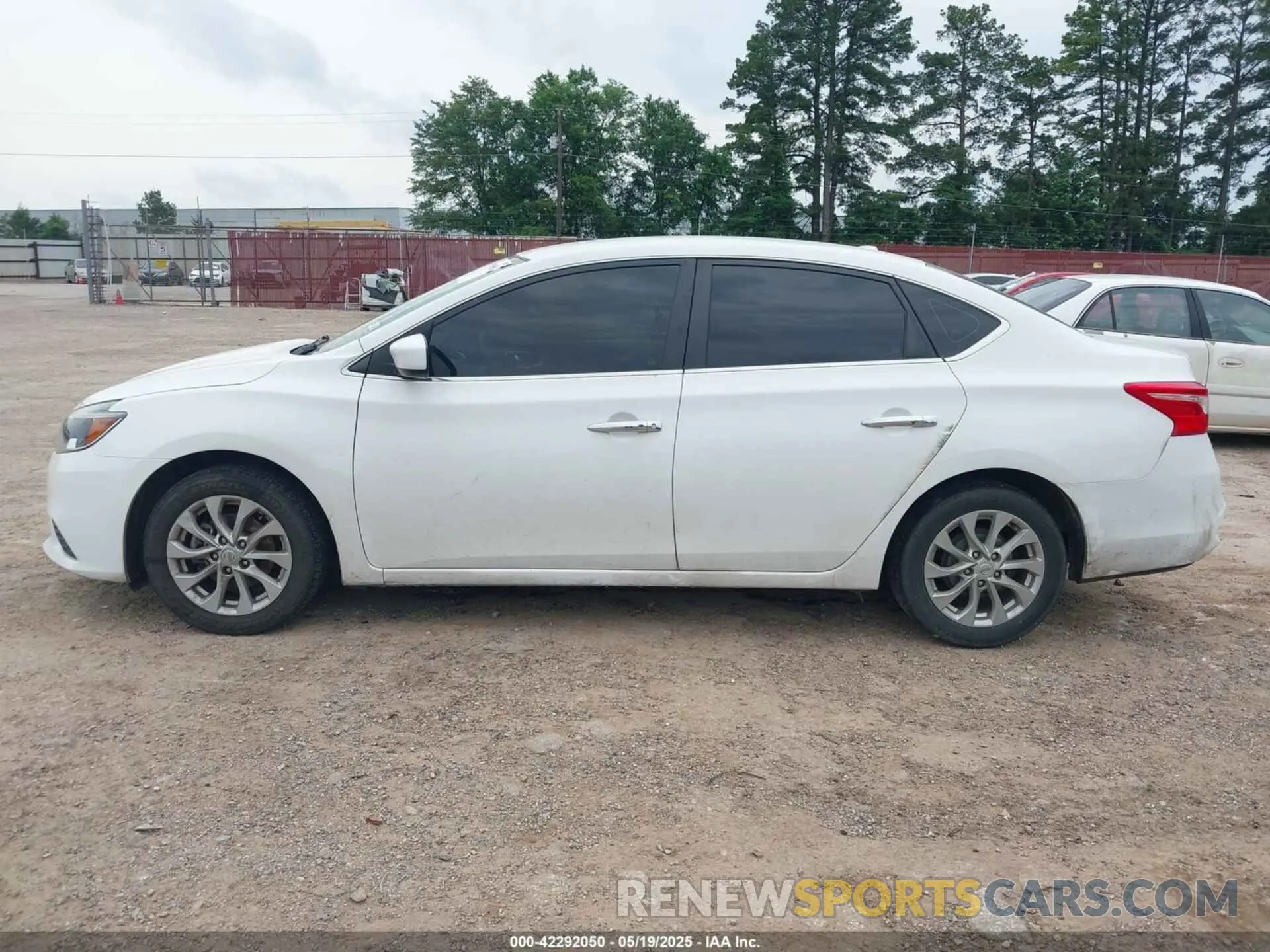 14 Photograph of a damaged car 3N1AB7AP8KL615598 NISSAN SENTRA 2019