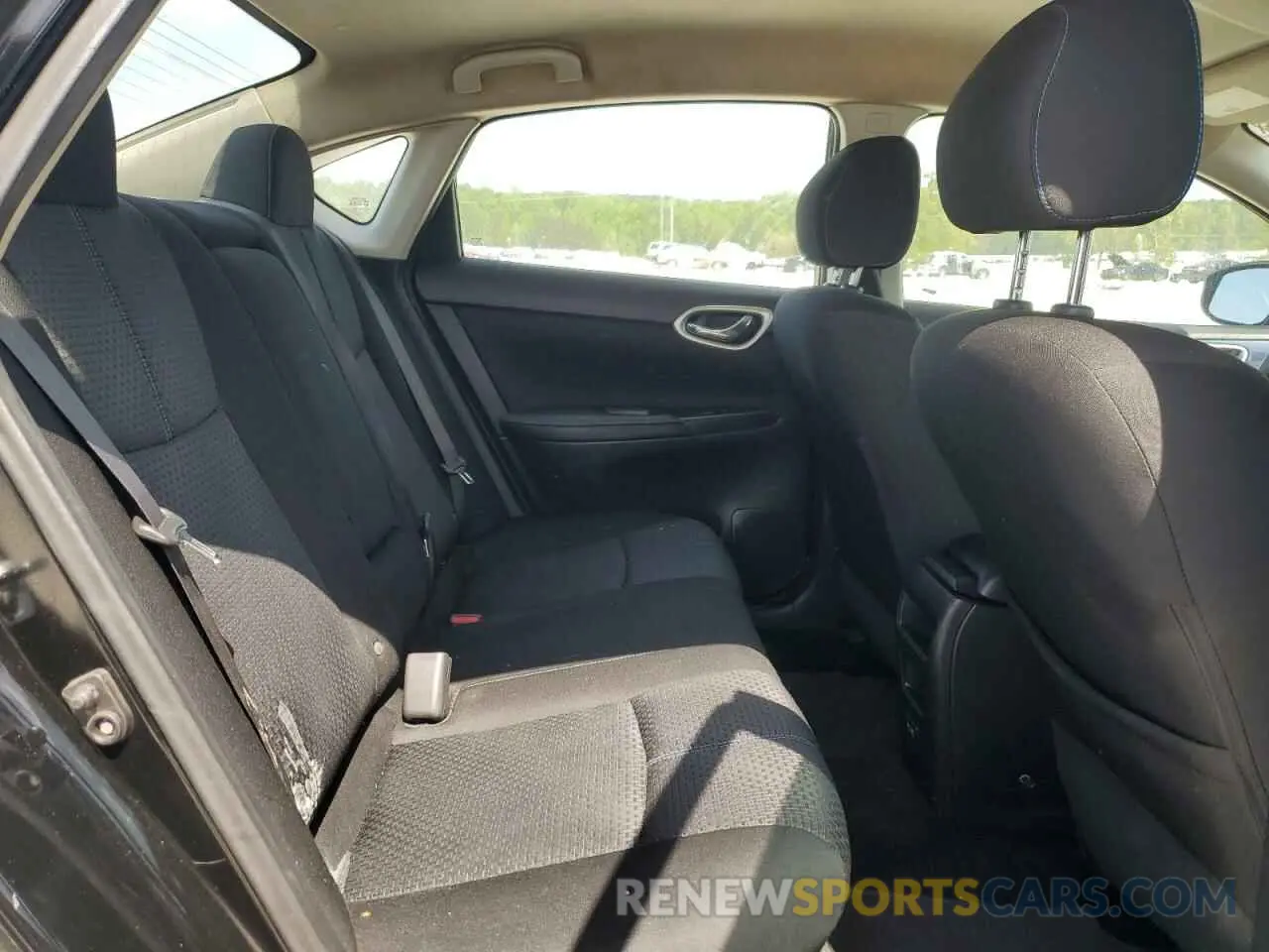 10 Photograph of a damaged car 3N1AB7AP8KY217326 NISSAN SENTRA 2019