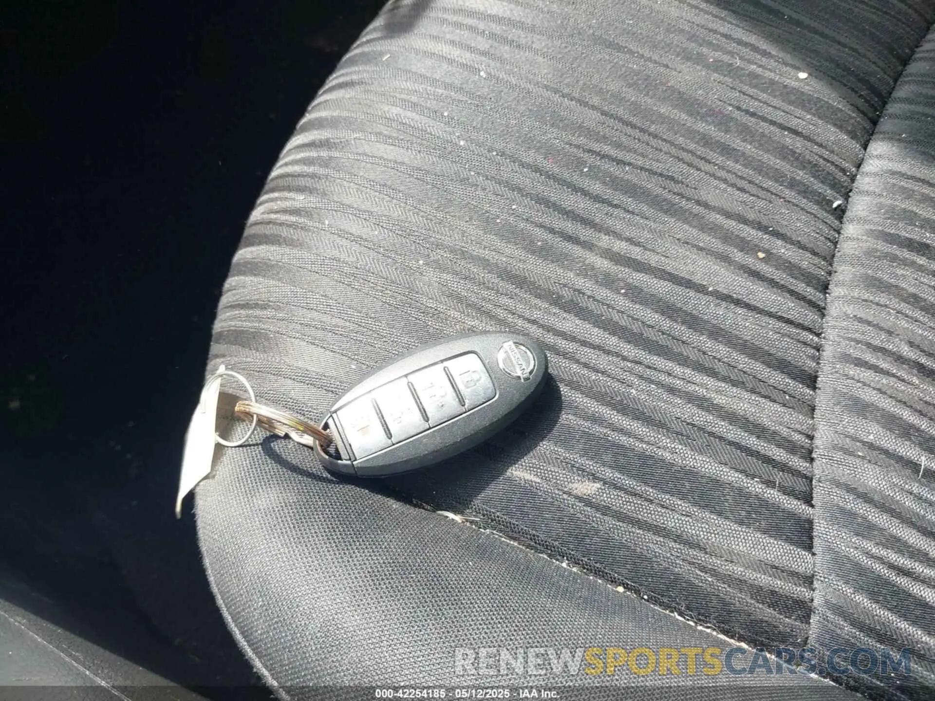 11 Photograph of a damaged car 3N1AB7AP8KY225975 NISSAN SENTRA 2019