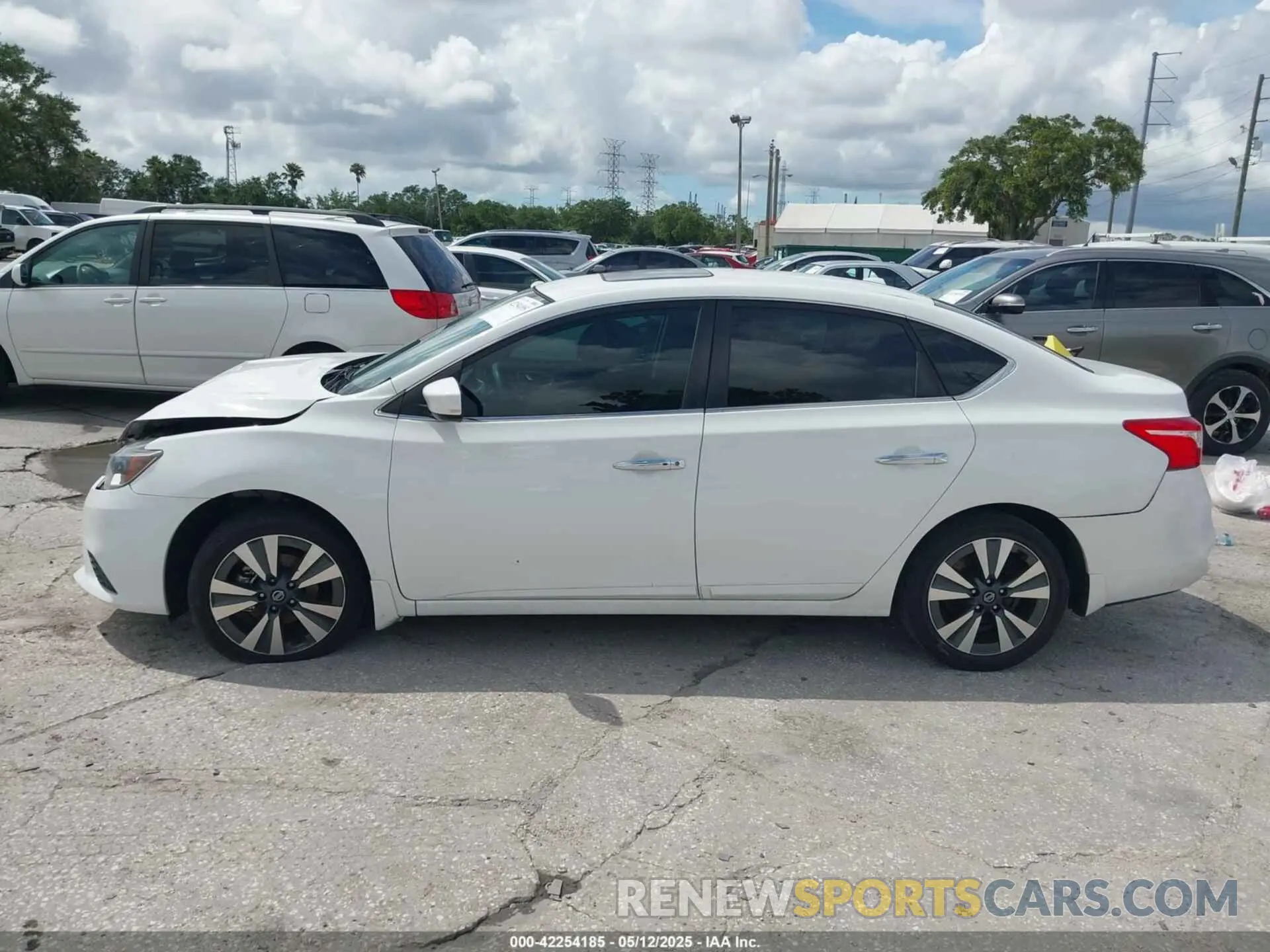15 Photograph of a damaged car 3N1AB7AP8KY225975 NISSAN SENTRA 2019