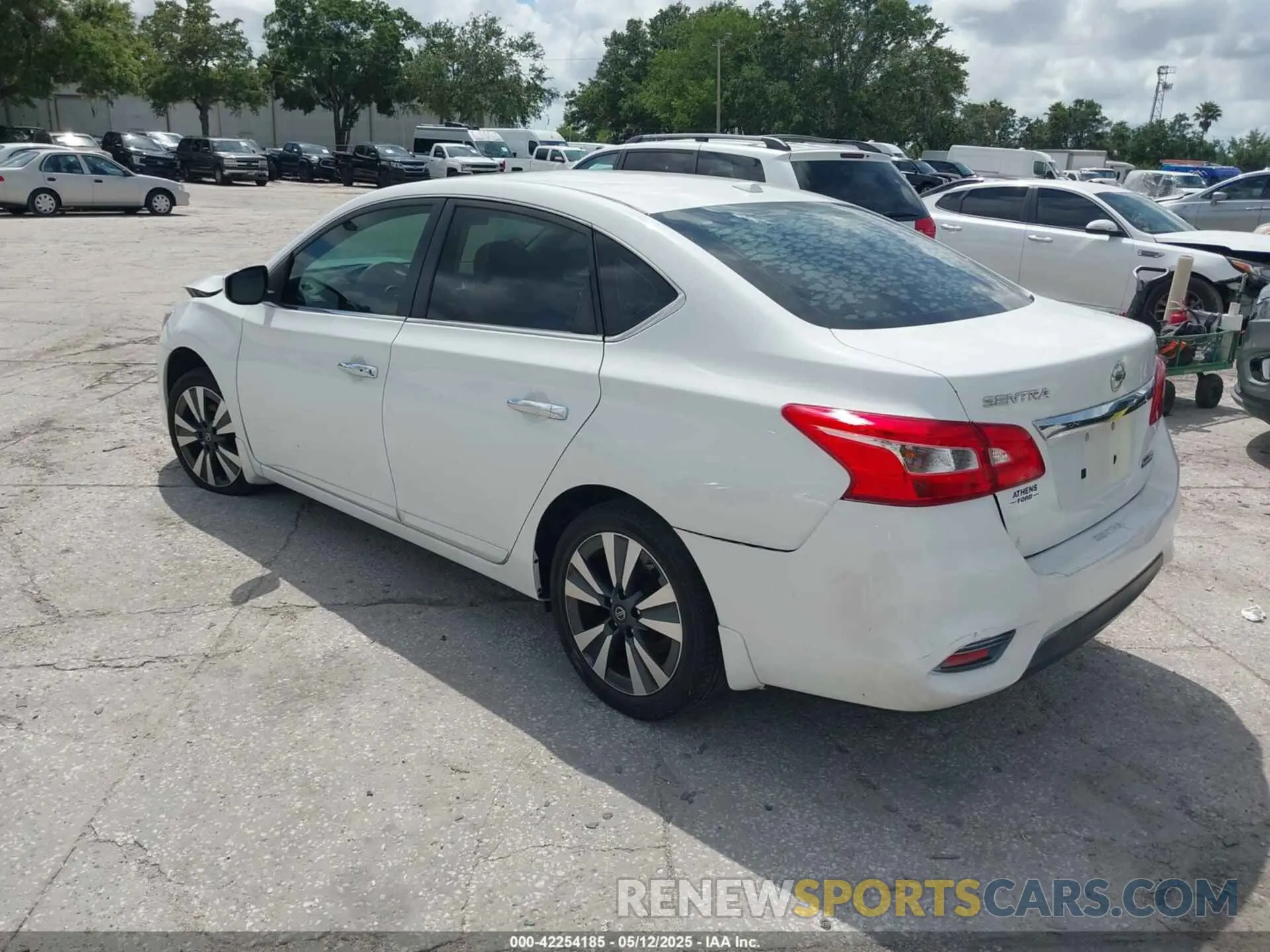 3 Photograph of a damaged car 3N1AB7AP8KY225975 NISSAN SENTRA 2019