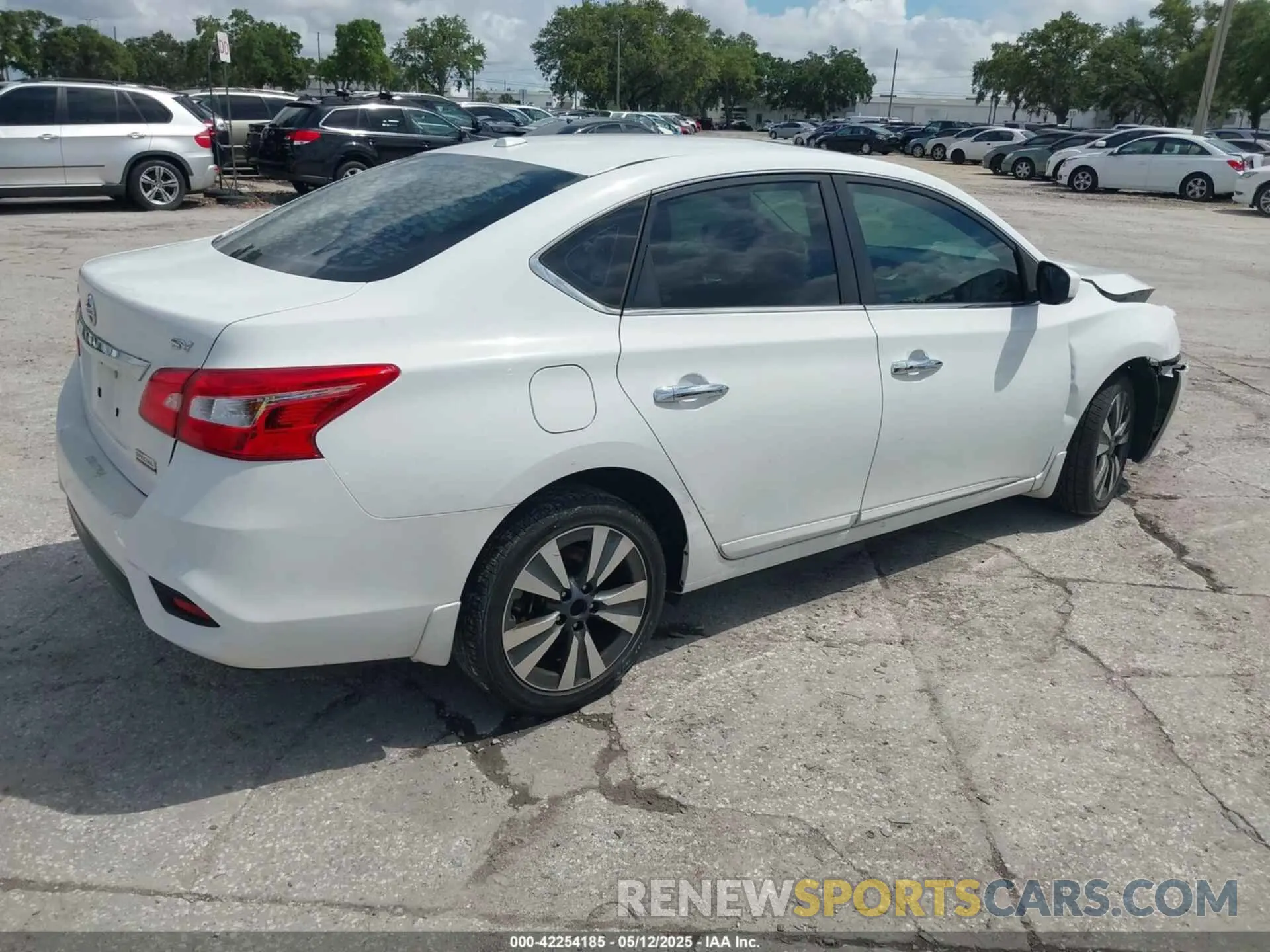 4 Photograph of a damaged car 3N1AB7AP8KY225975 NISSAN SENTRA 2019