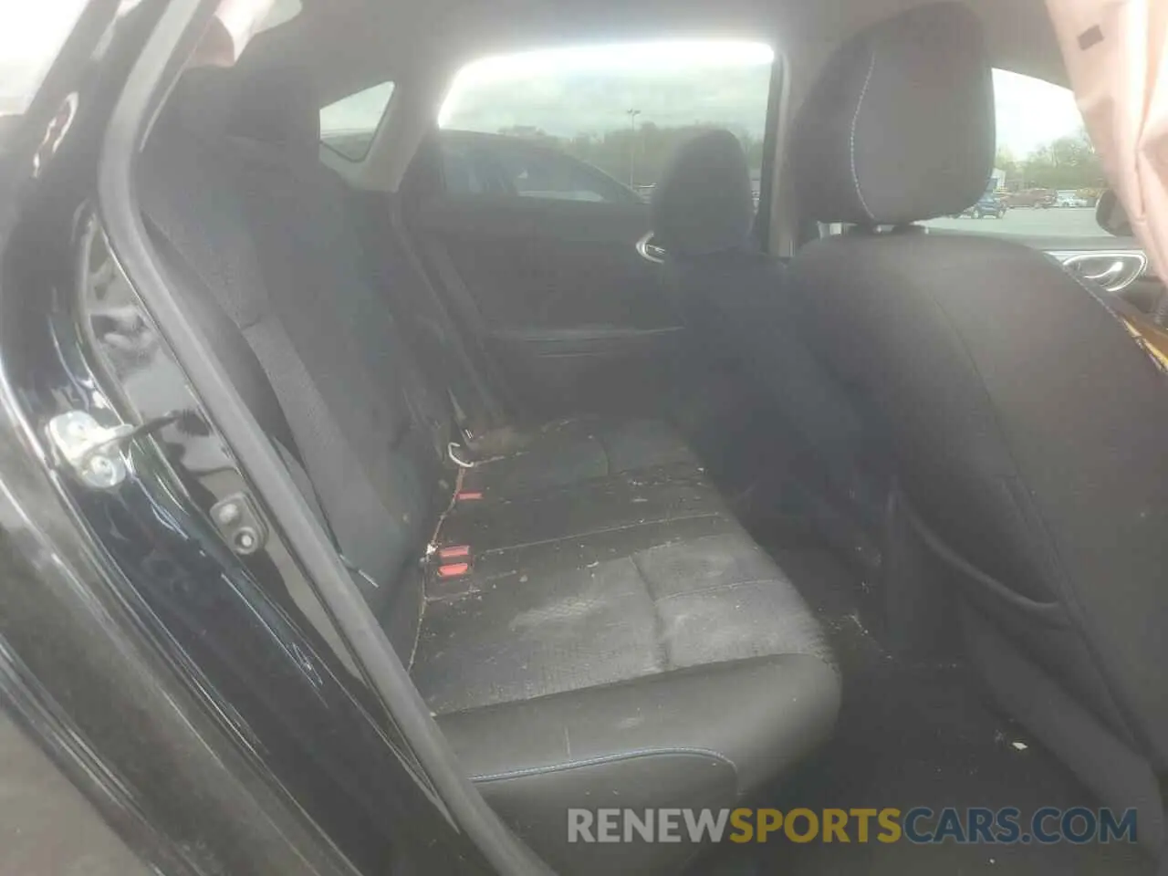 10 Photograph of a damaged car 3N1AB7AP8KY255591 NISSAN SENTRA 2019